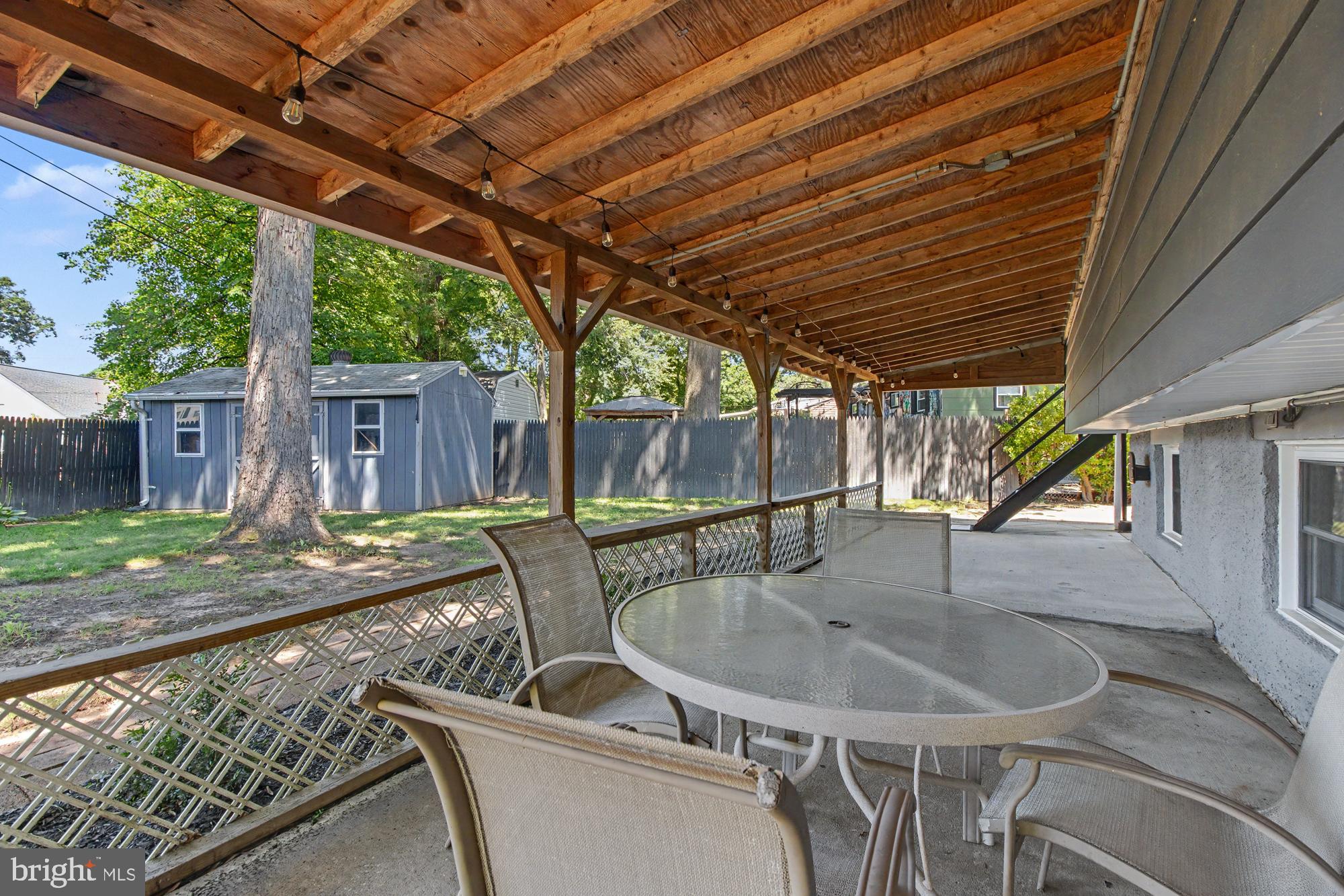 CARROLLWOOD - Residential