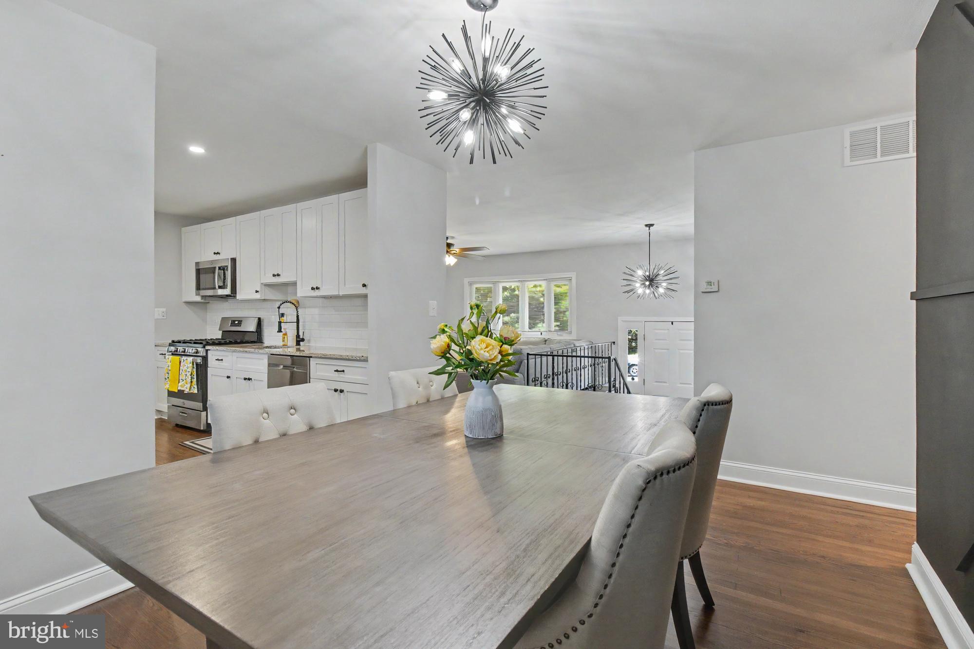 CARROLLWOOD - Residential