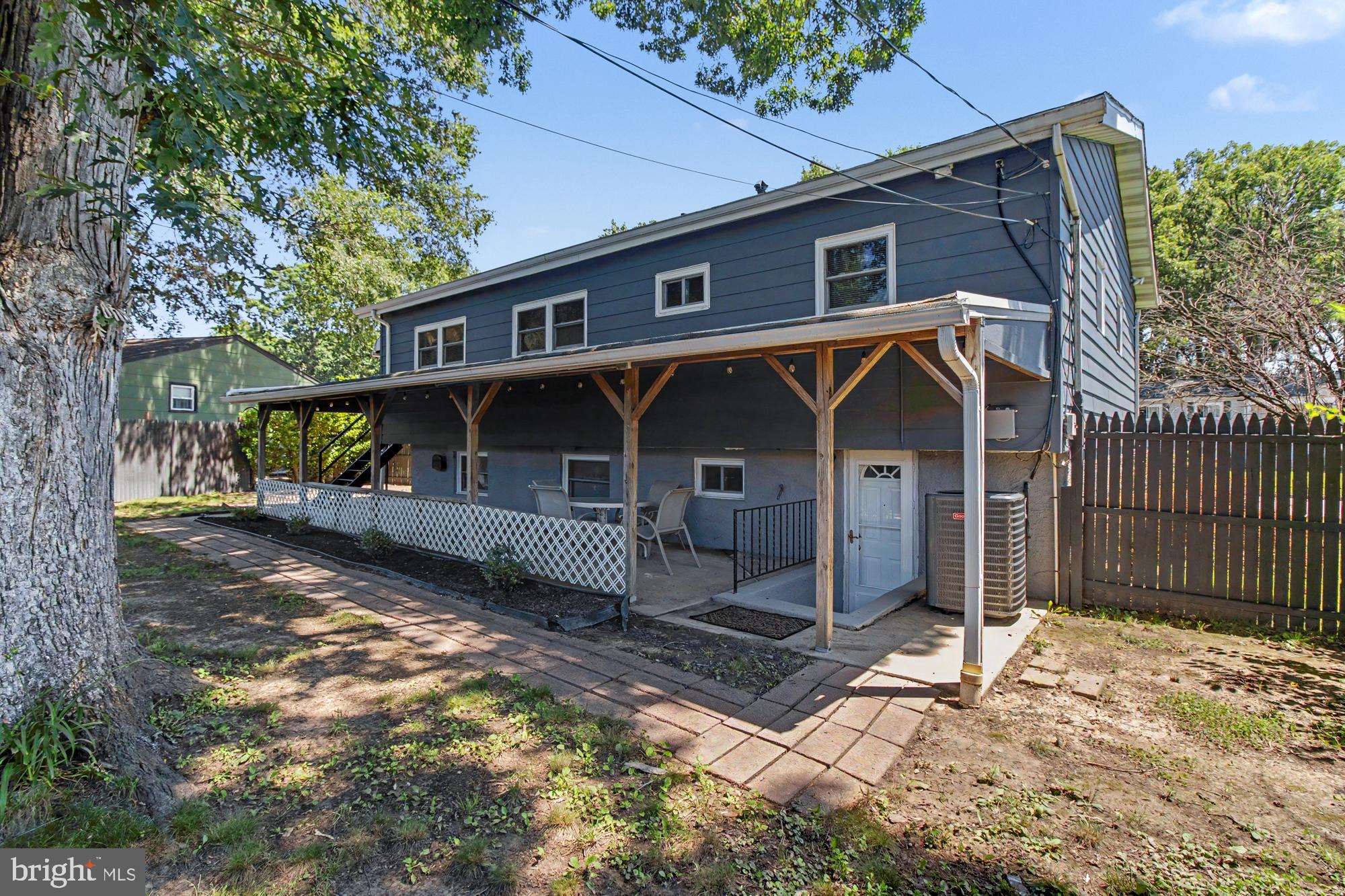 CARROLLWOOD - Residential