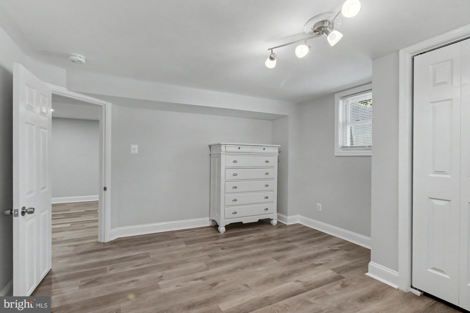 CARROLLWOOD - Residential