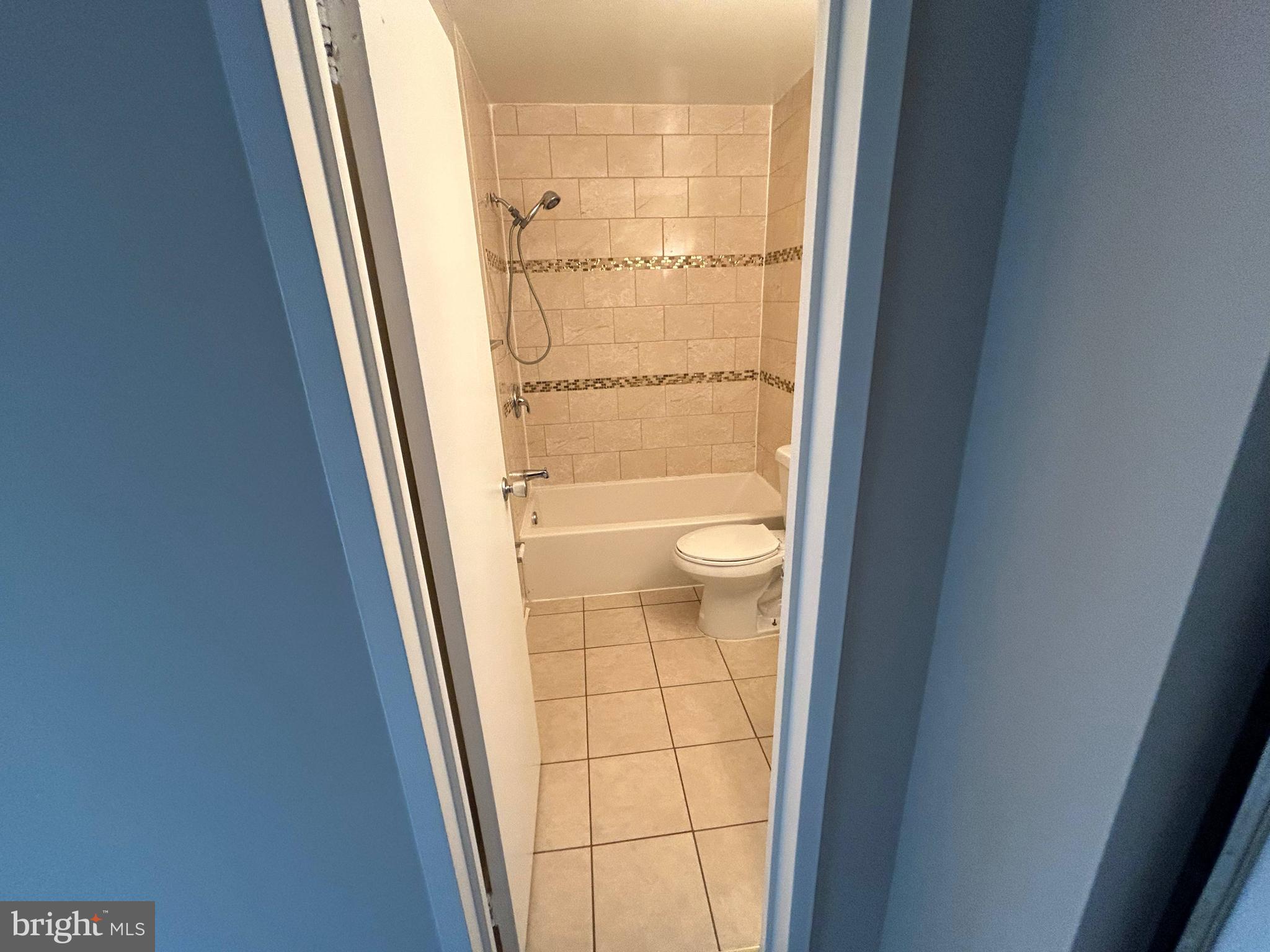 TERRACE TOWNHOUSES OF ANNANDALE - Residential Lease