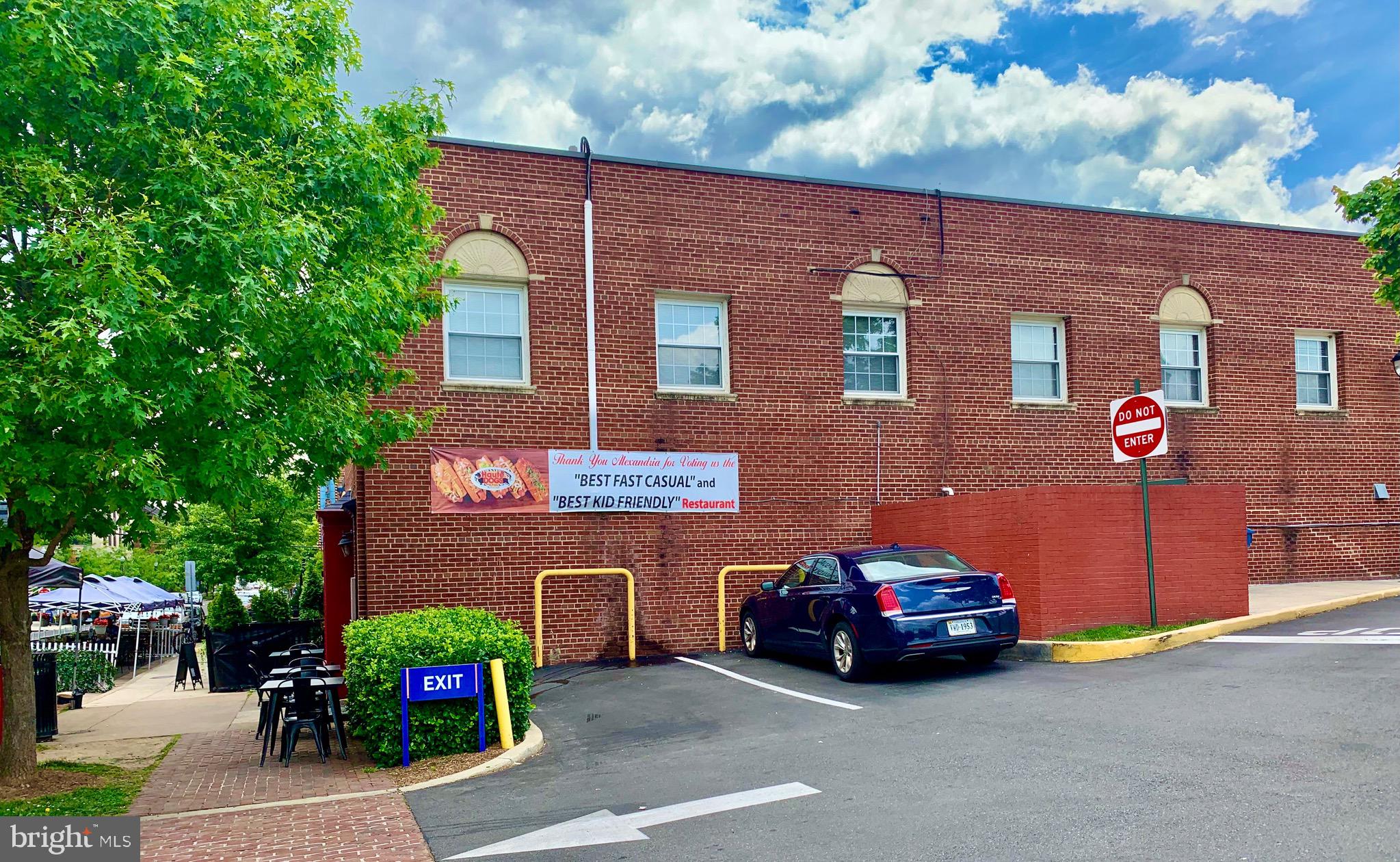 OLD TOWN NORTH - Commercial Sale