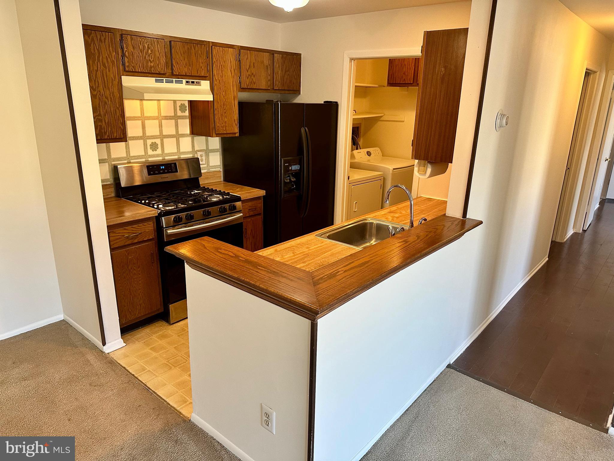 WOOD HOLLOW - Residential