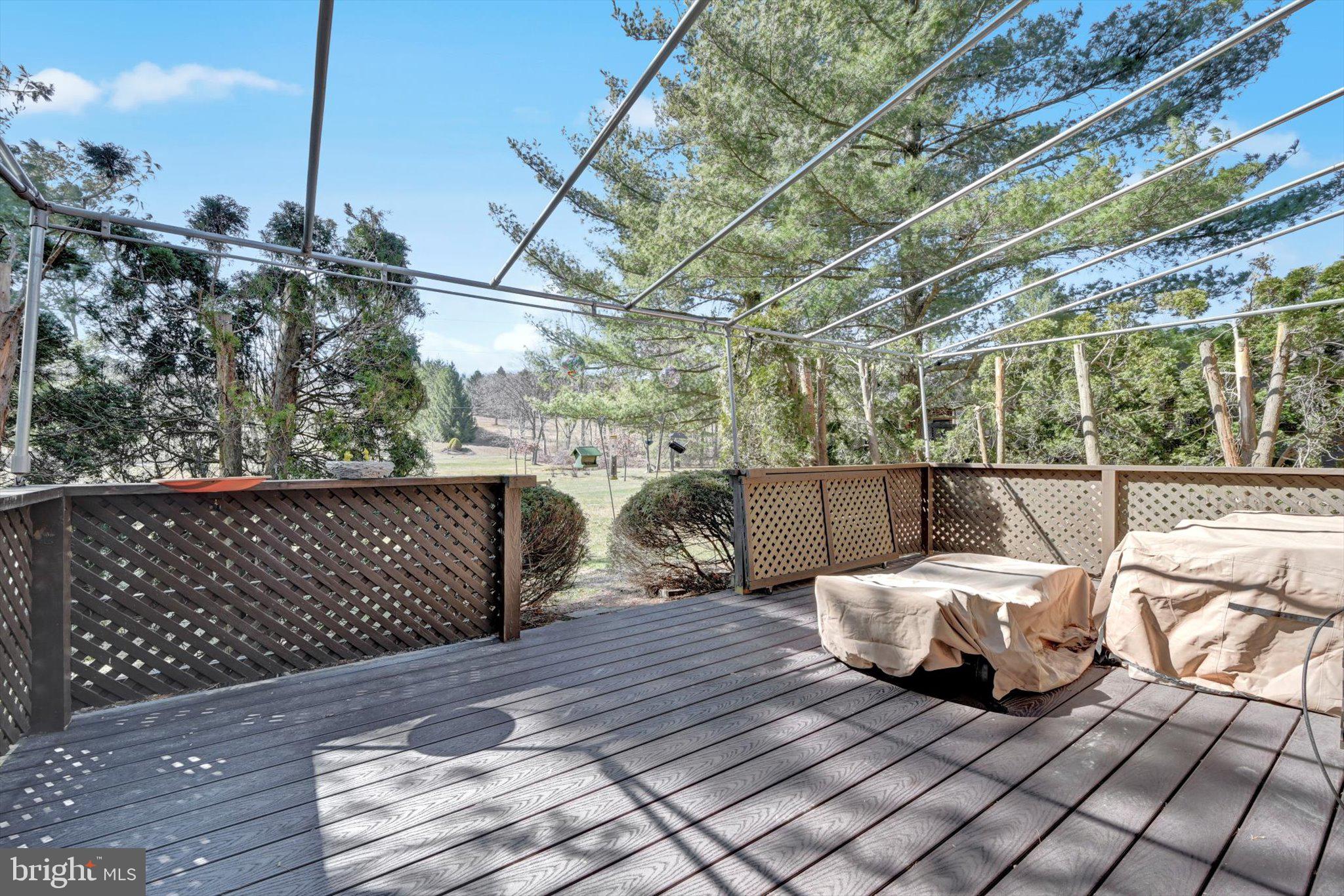 PINE BROOK - Residential