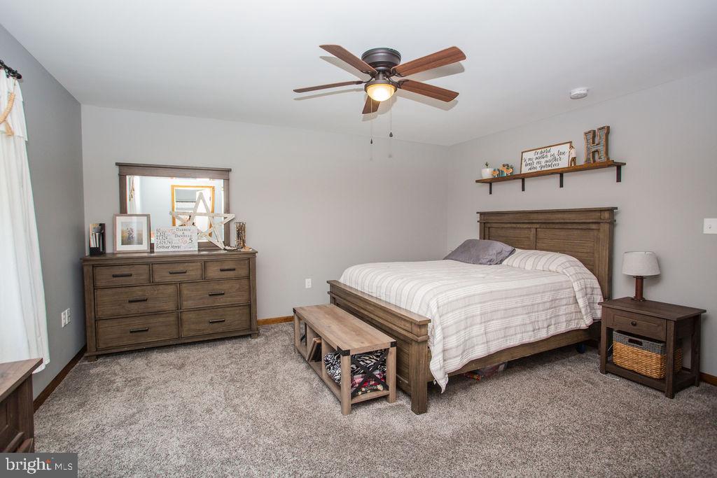 HILLVIEW ESTATES - Residential
