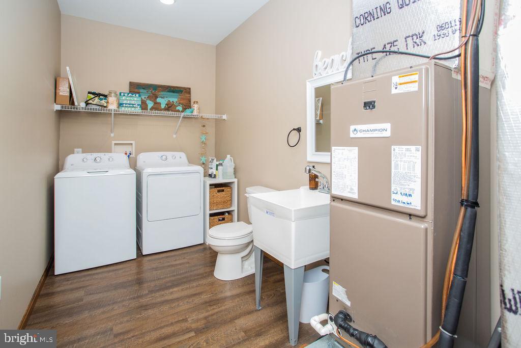 HILLVIEW ESTATES - Residential