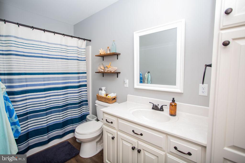 HILLVIEW ESTATES - Residential