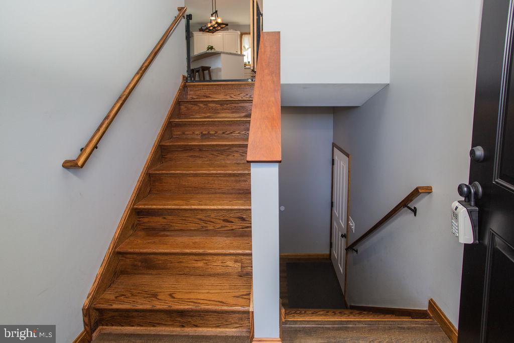 HILLVIEW ESTATES - Residential