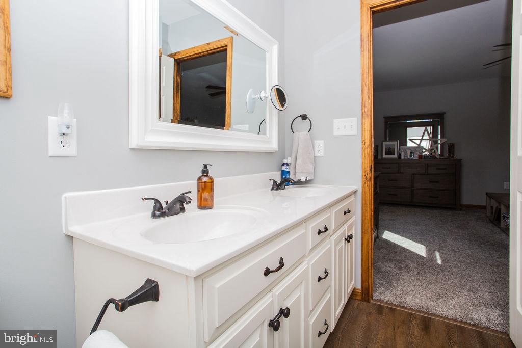 HILLVIEW ESTATES - Residential