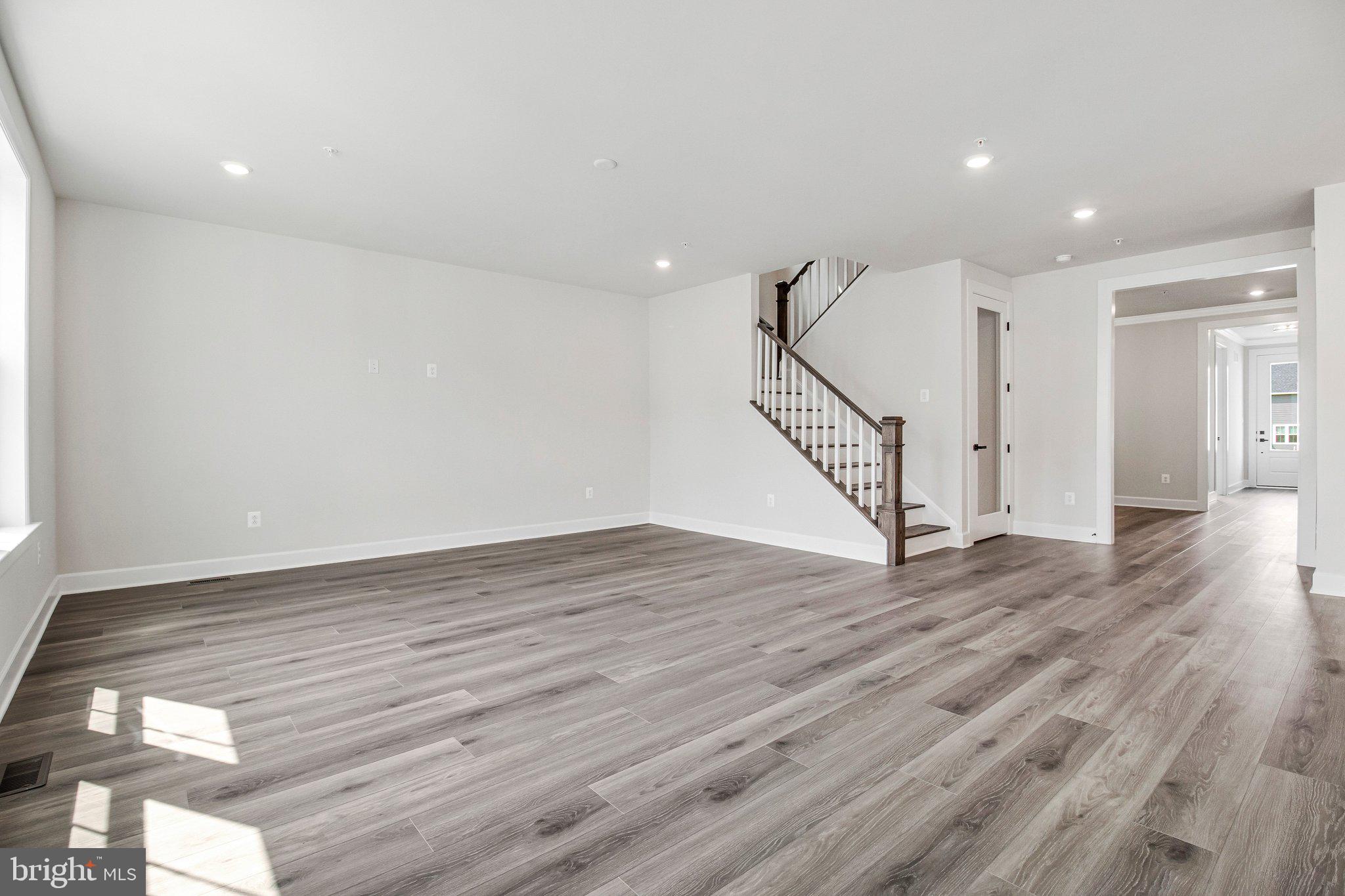 TWO RIVERS - Residential