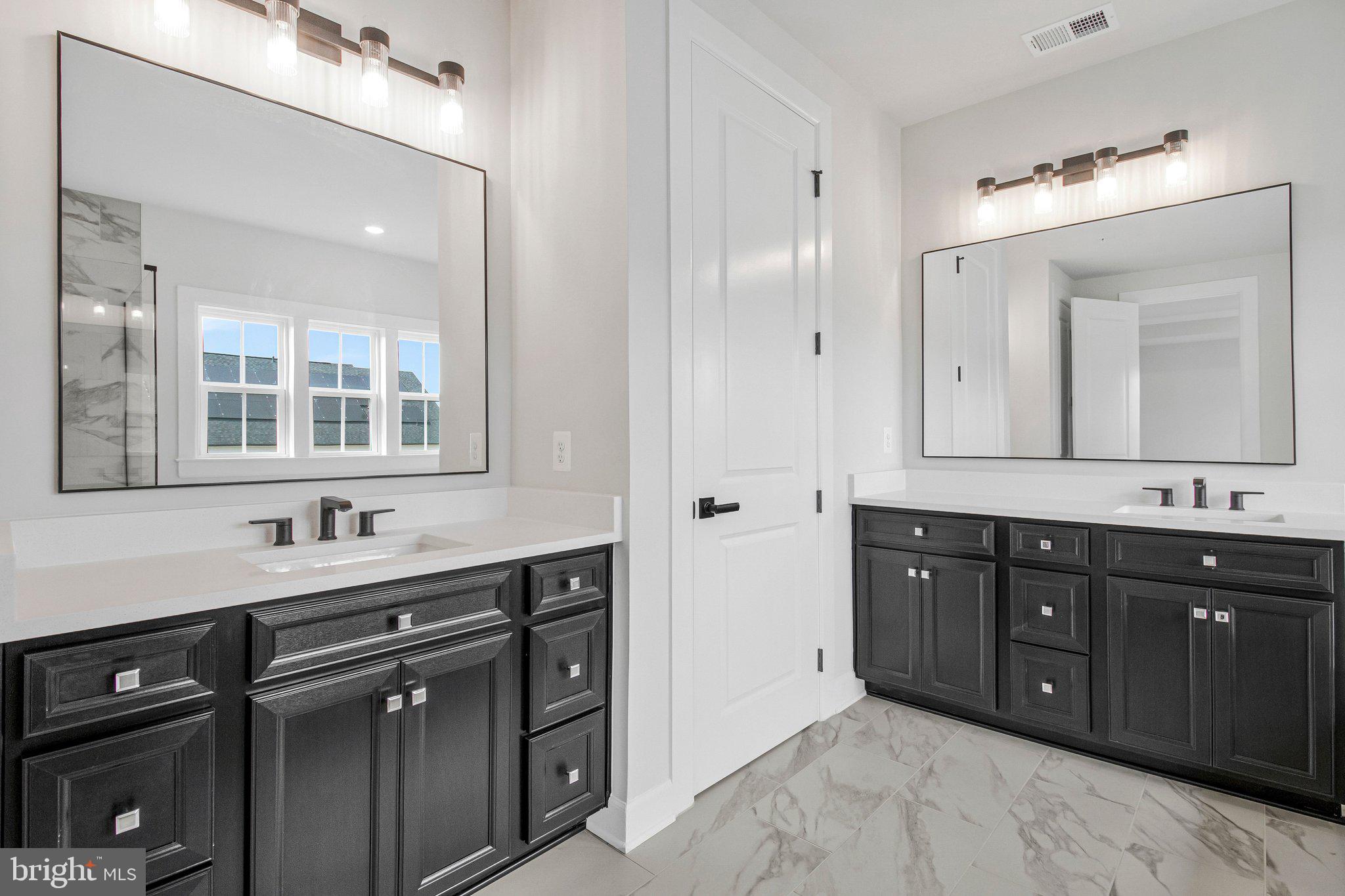 TWO RIVERS - Residential