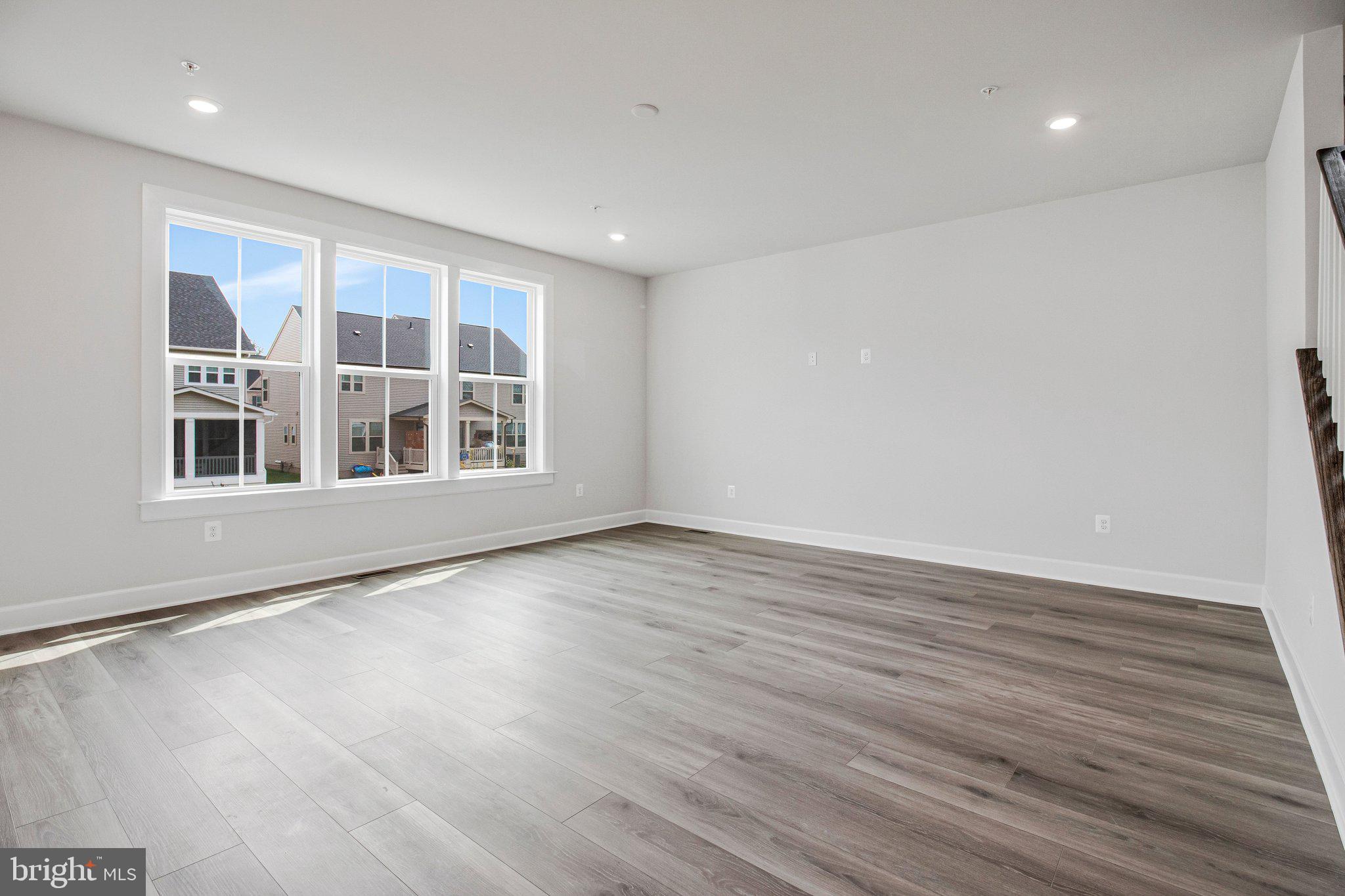 TWO RIVERS - Residential