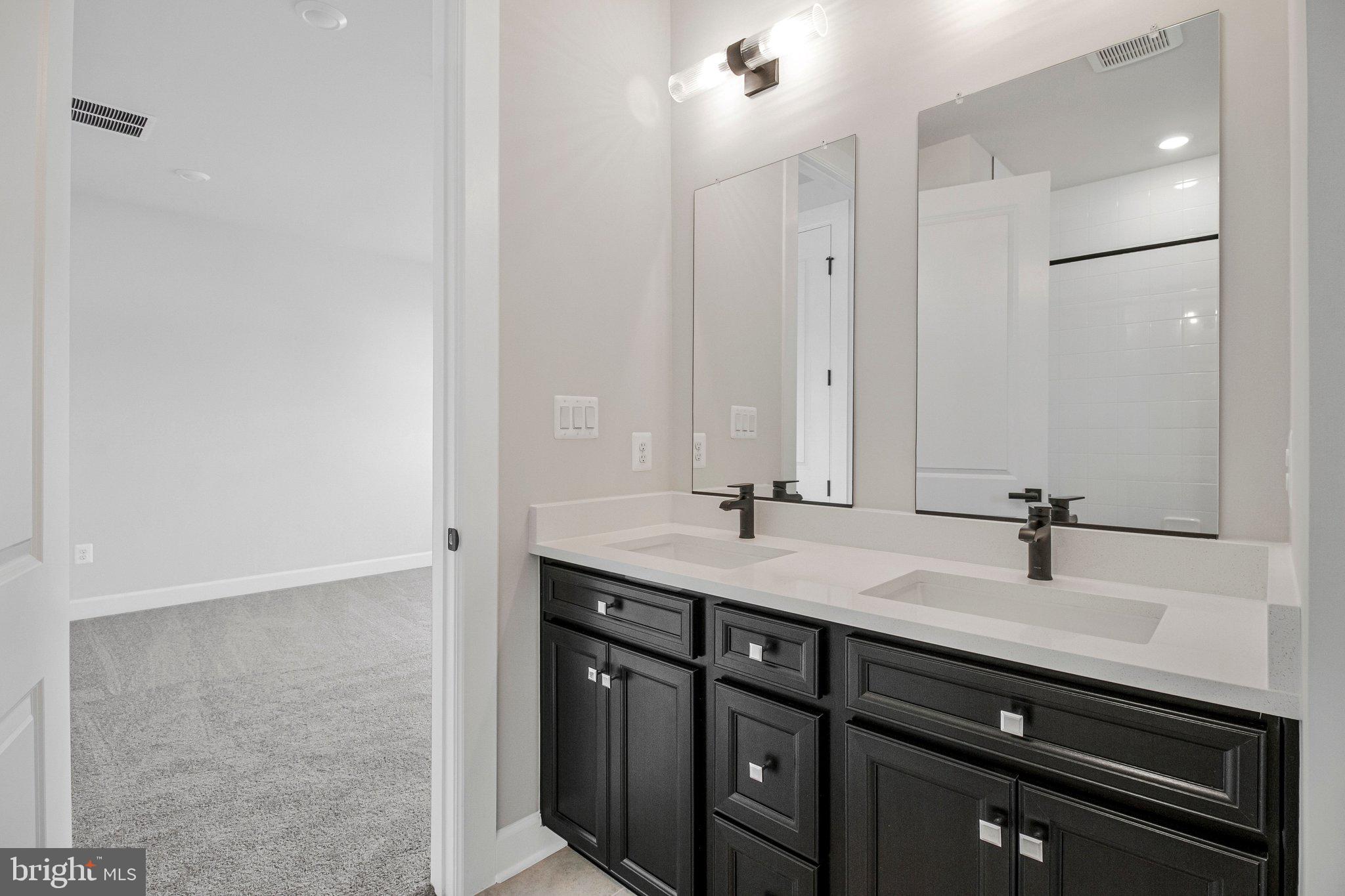 TWO RIVERS - Residential
