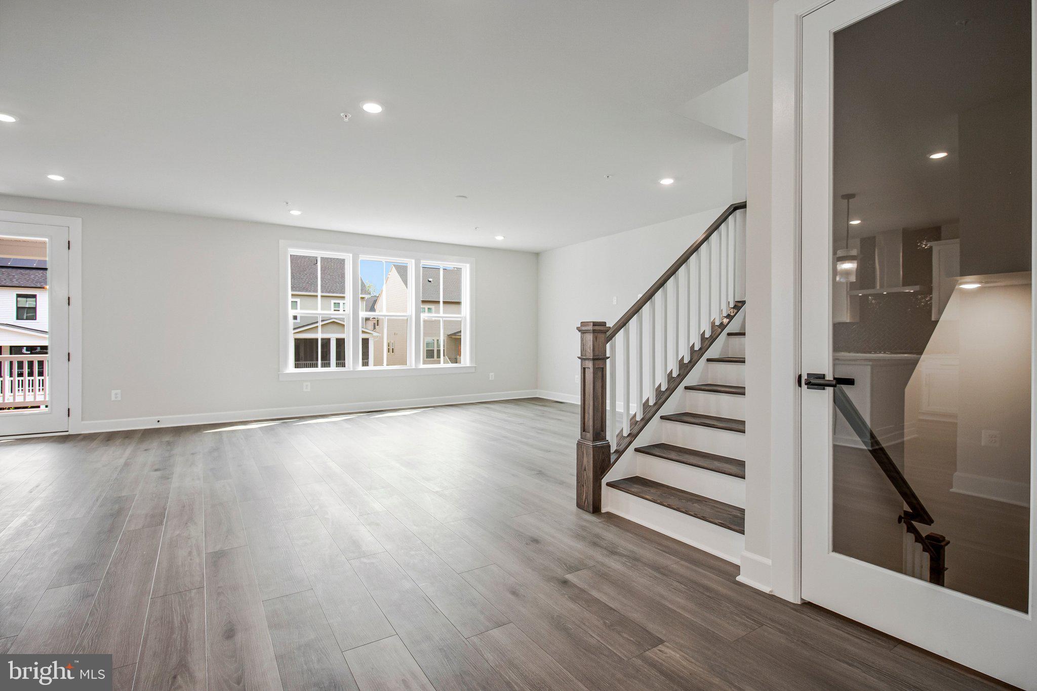 TWO RIVERS - Residential