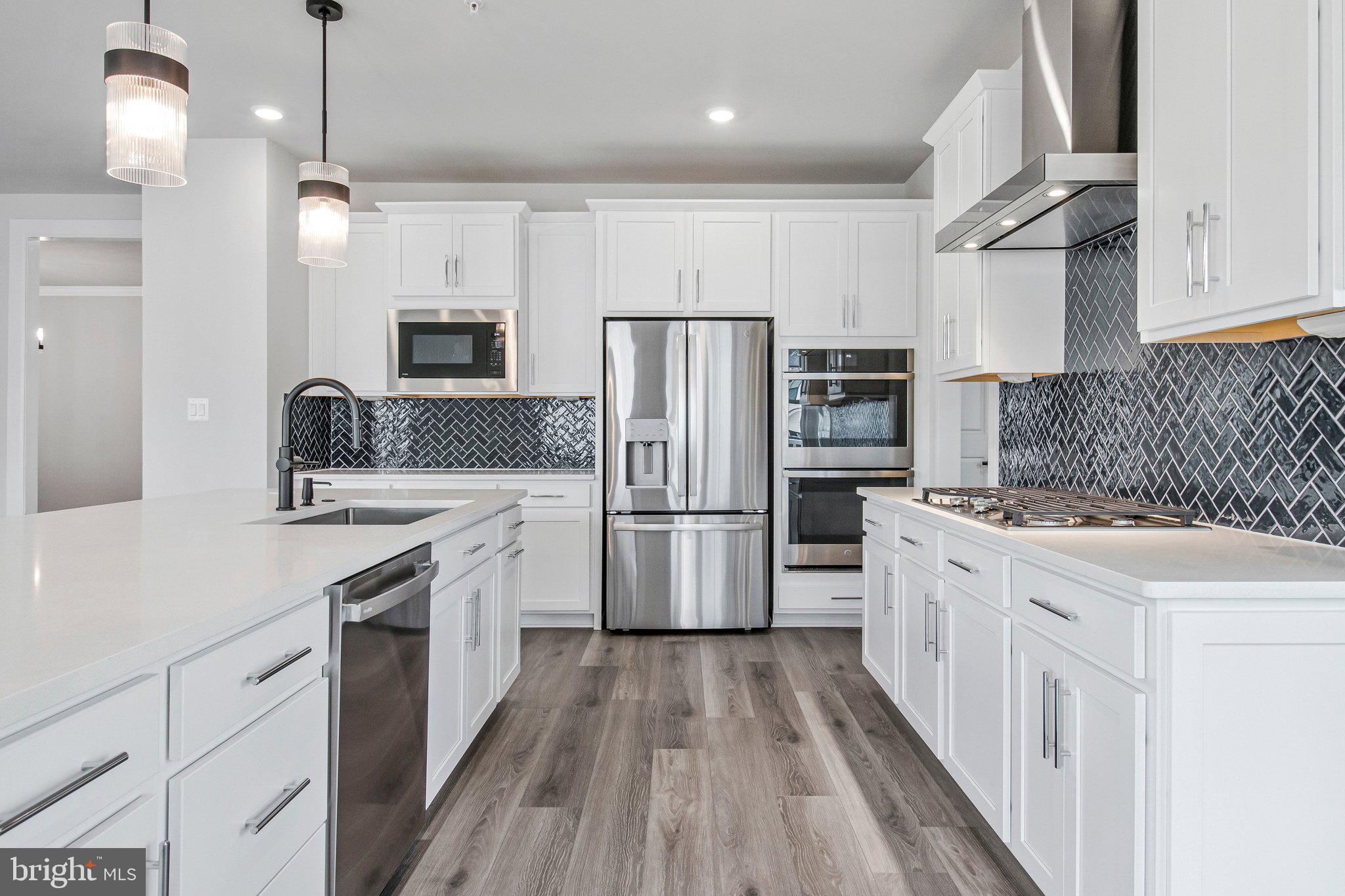 TWO RIVERS - Residential