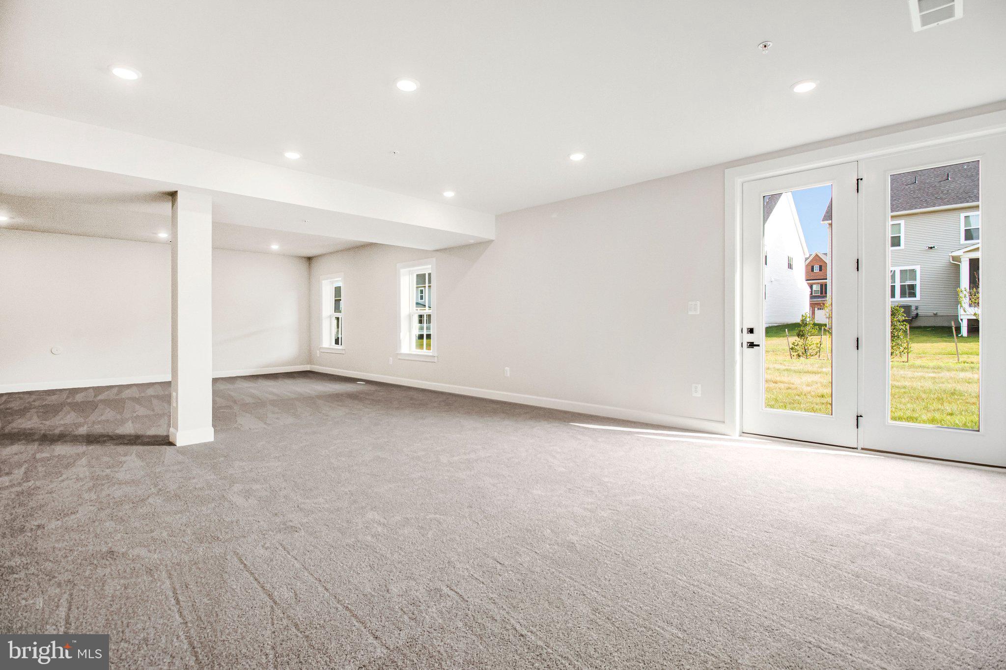TWO RIVERS - Residential