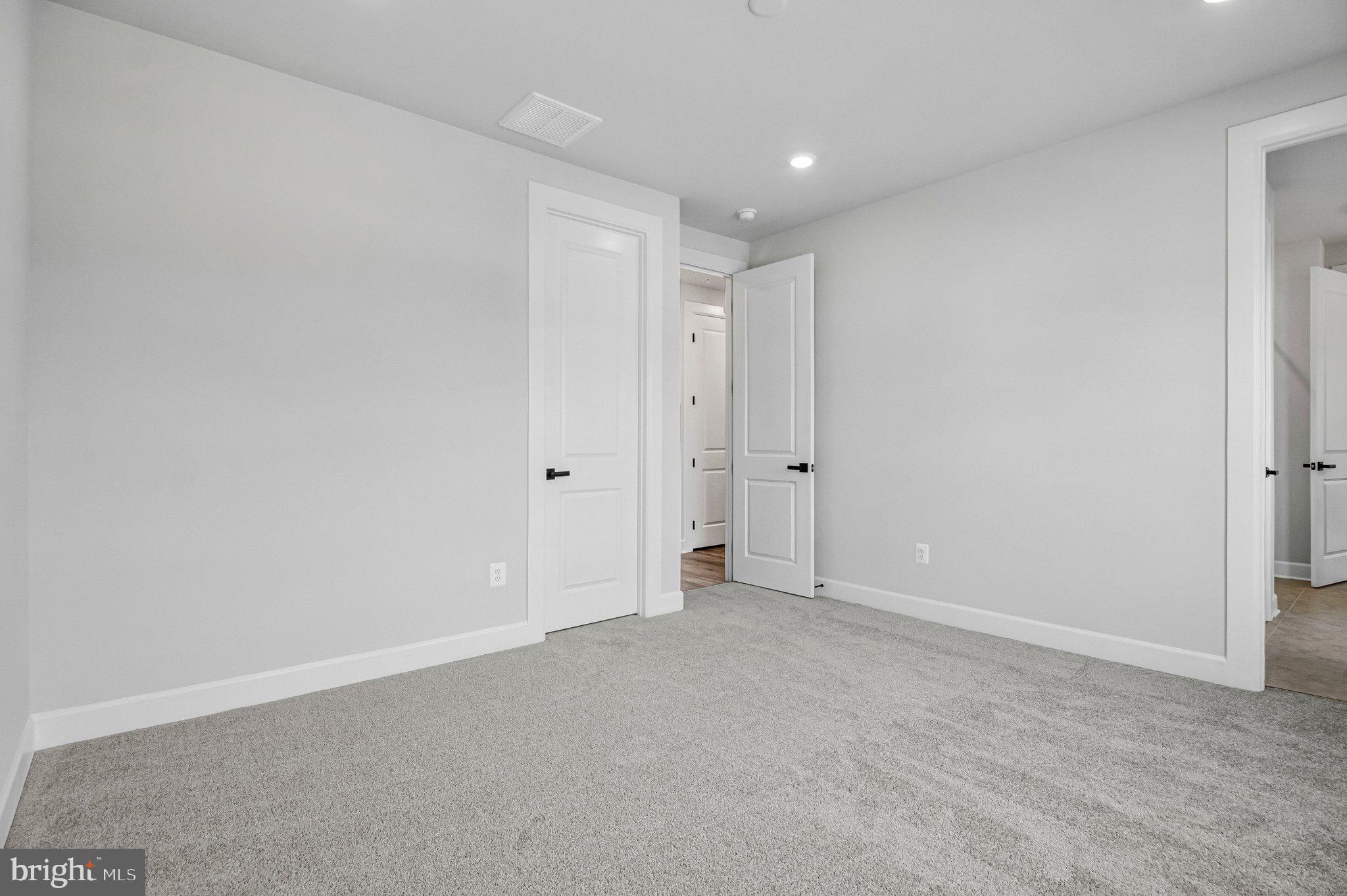 TWO RIVERS - Residential