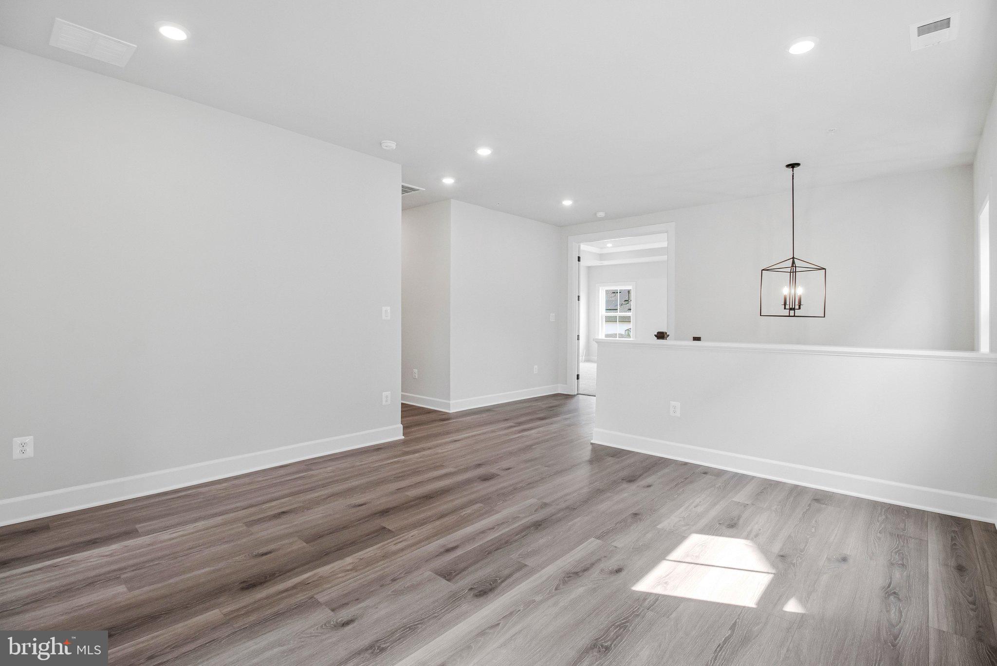 TWO RIVERS - Residential