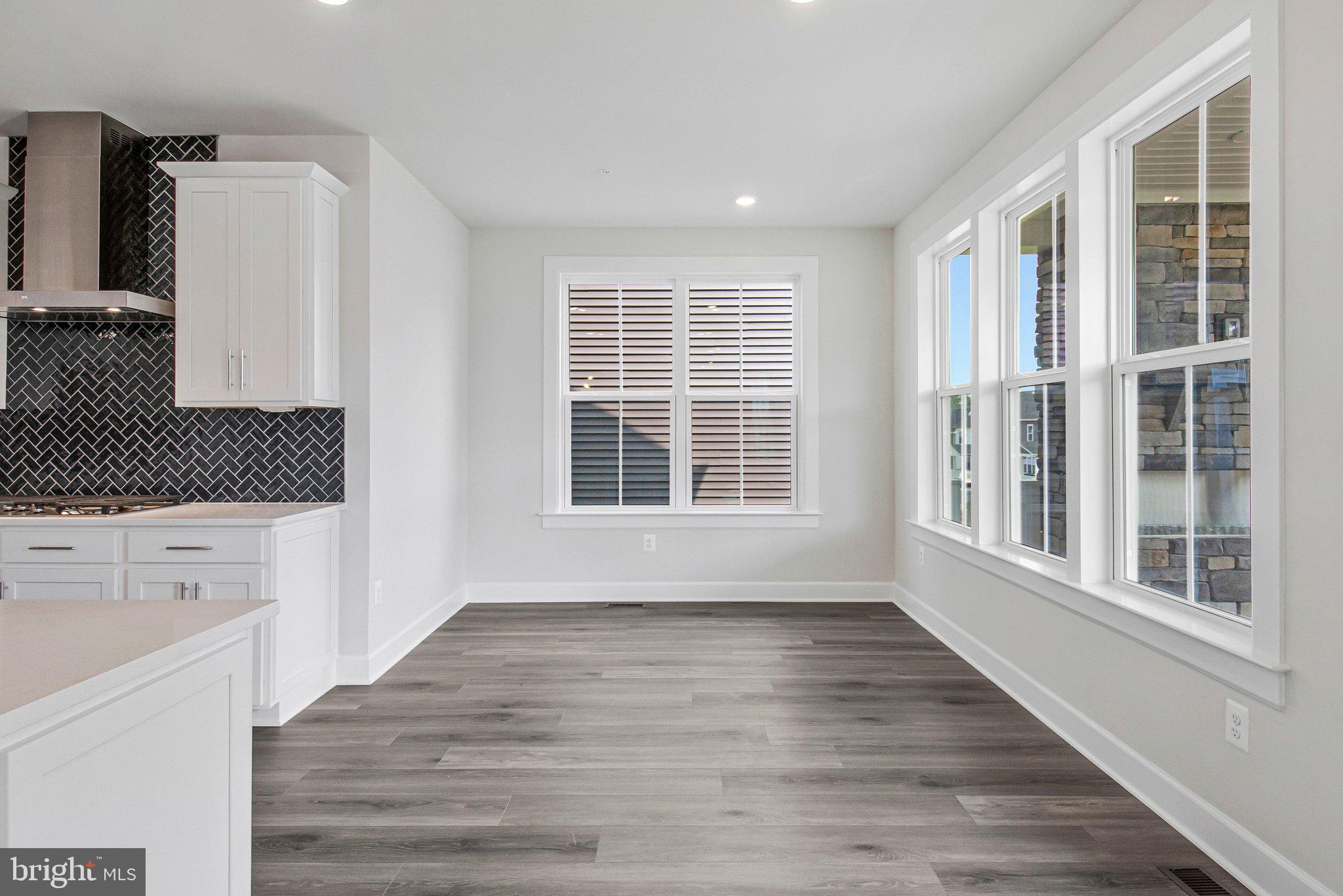 TWO RIVERS - Residential
