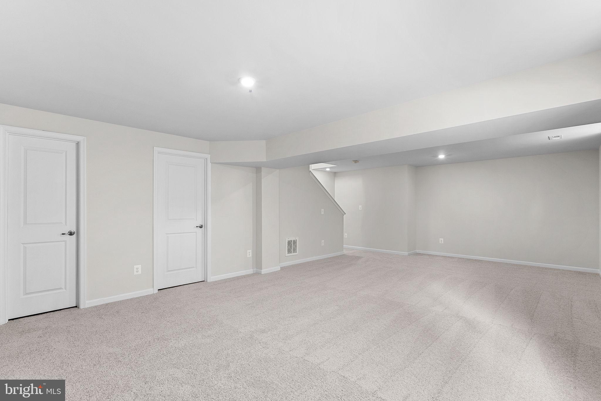 SOUTH BROOK - Residential