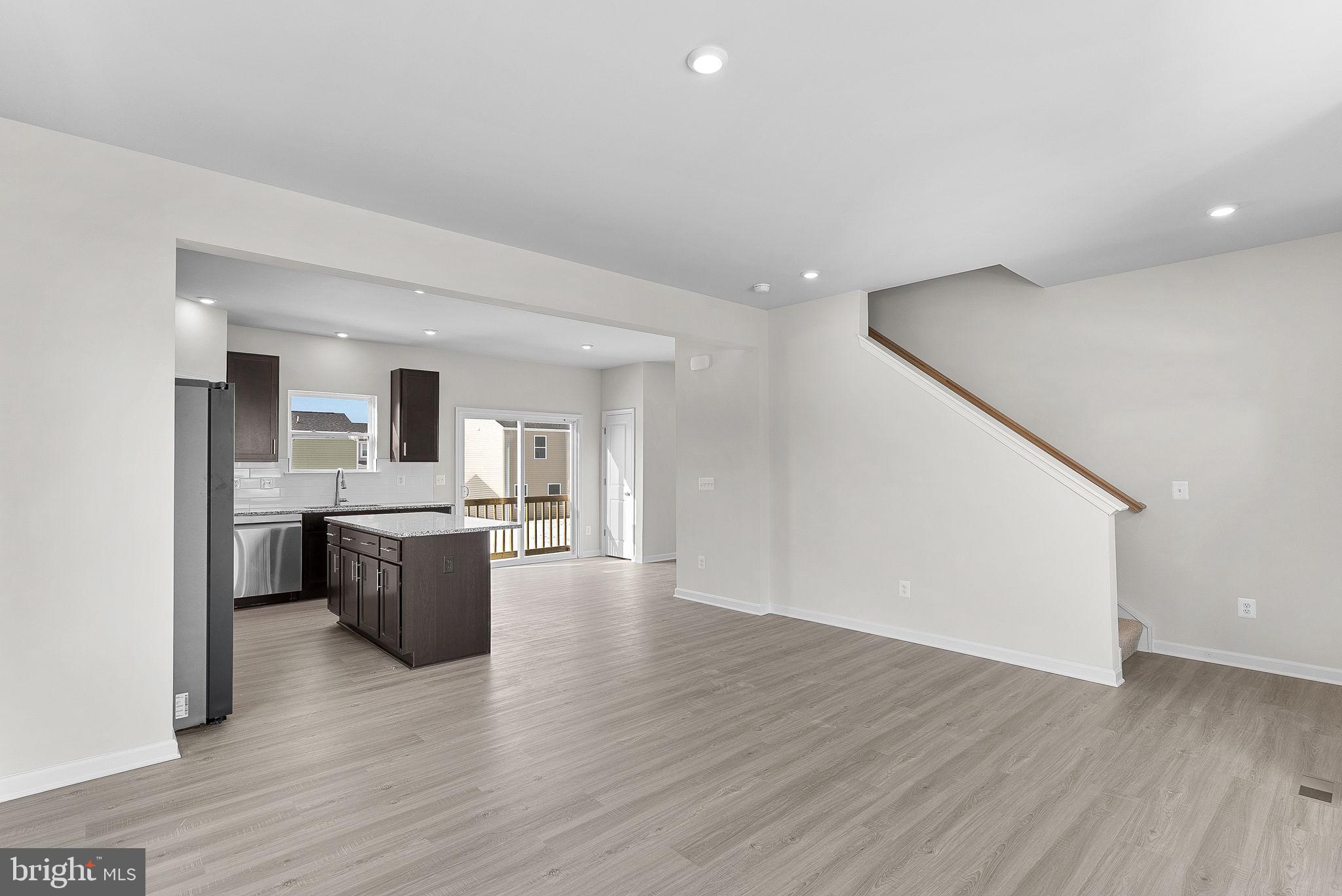 SOUTH BROOK - Residential