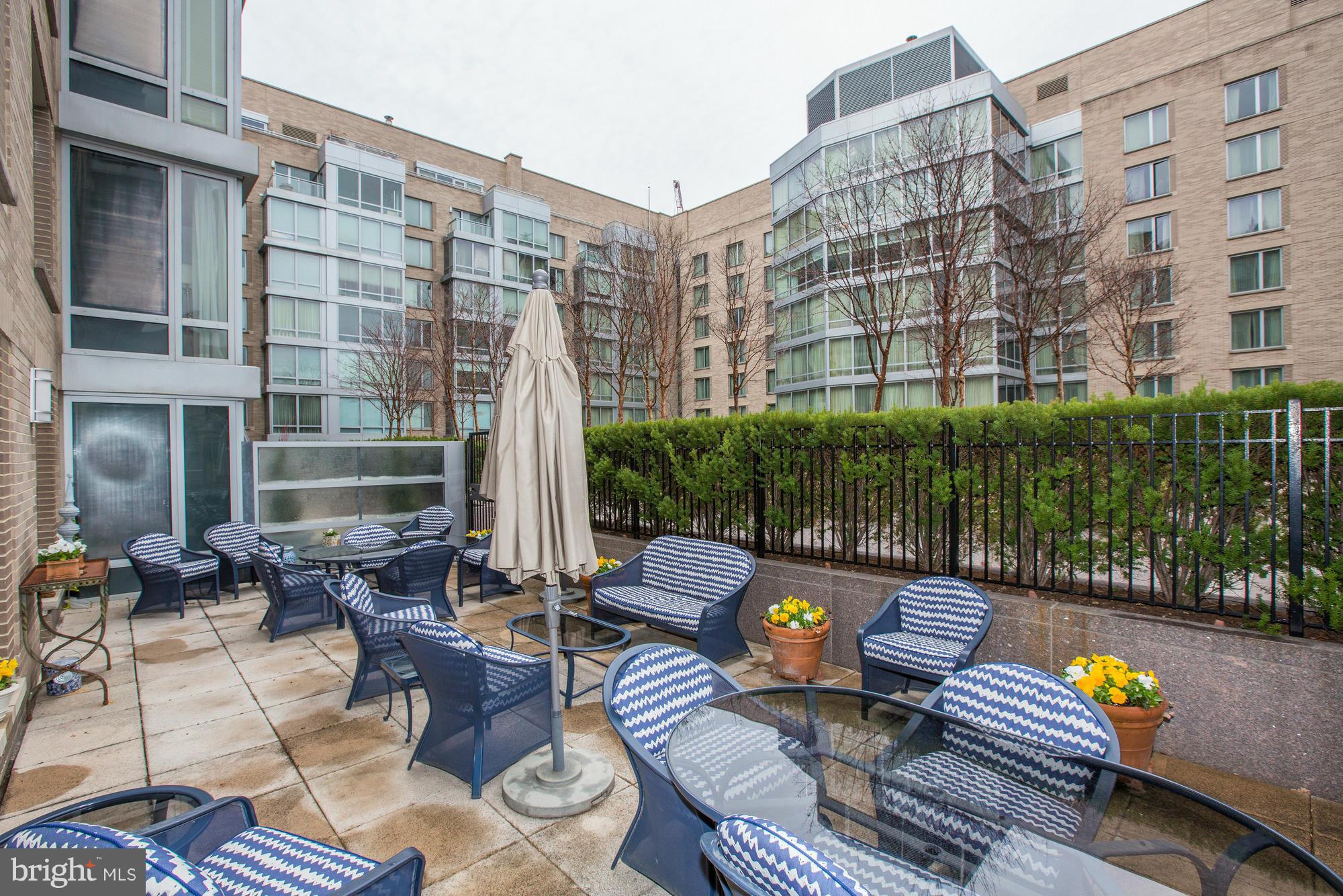 WEST END - Residential