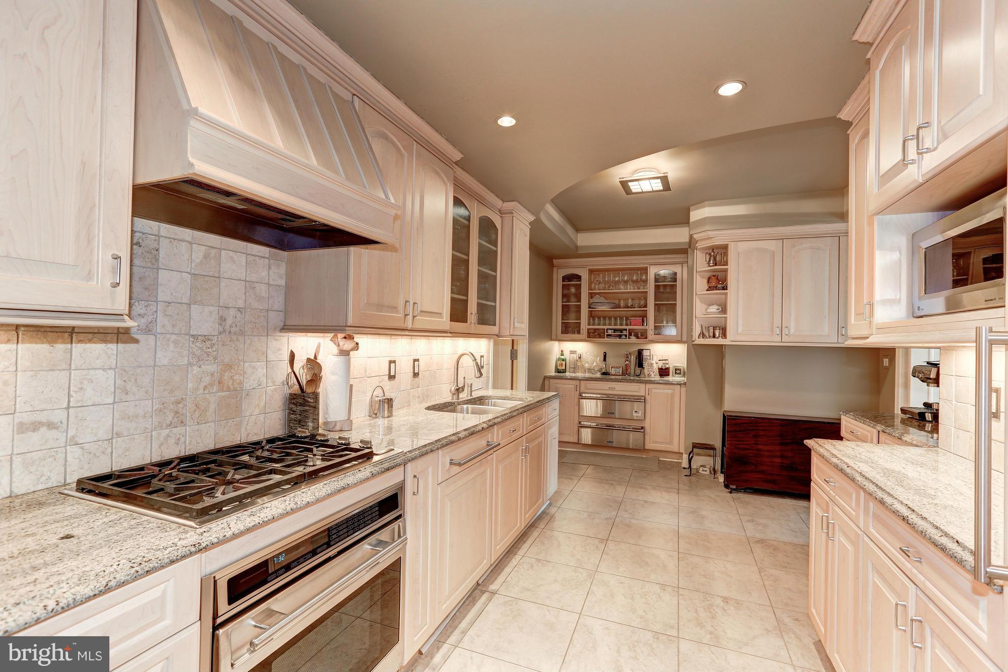 WEST END - Residential