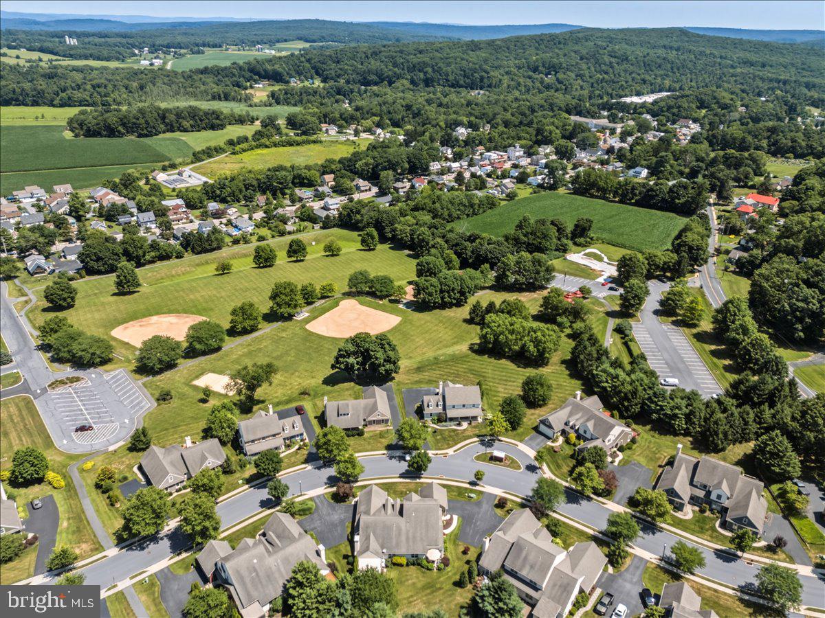 PARKSIDE - Residential