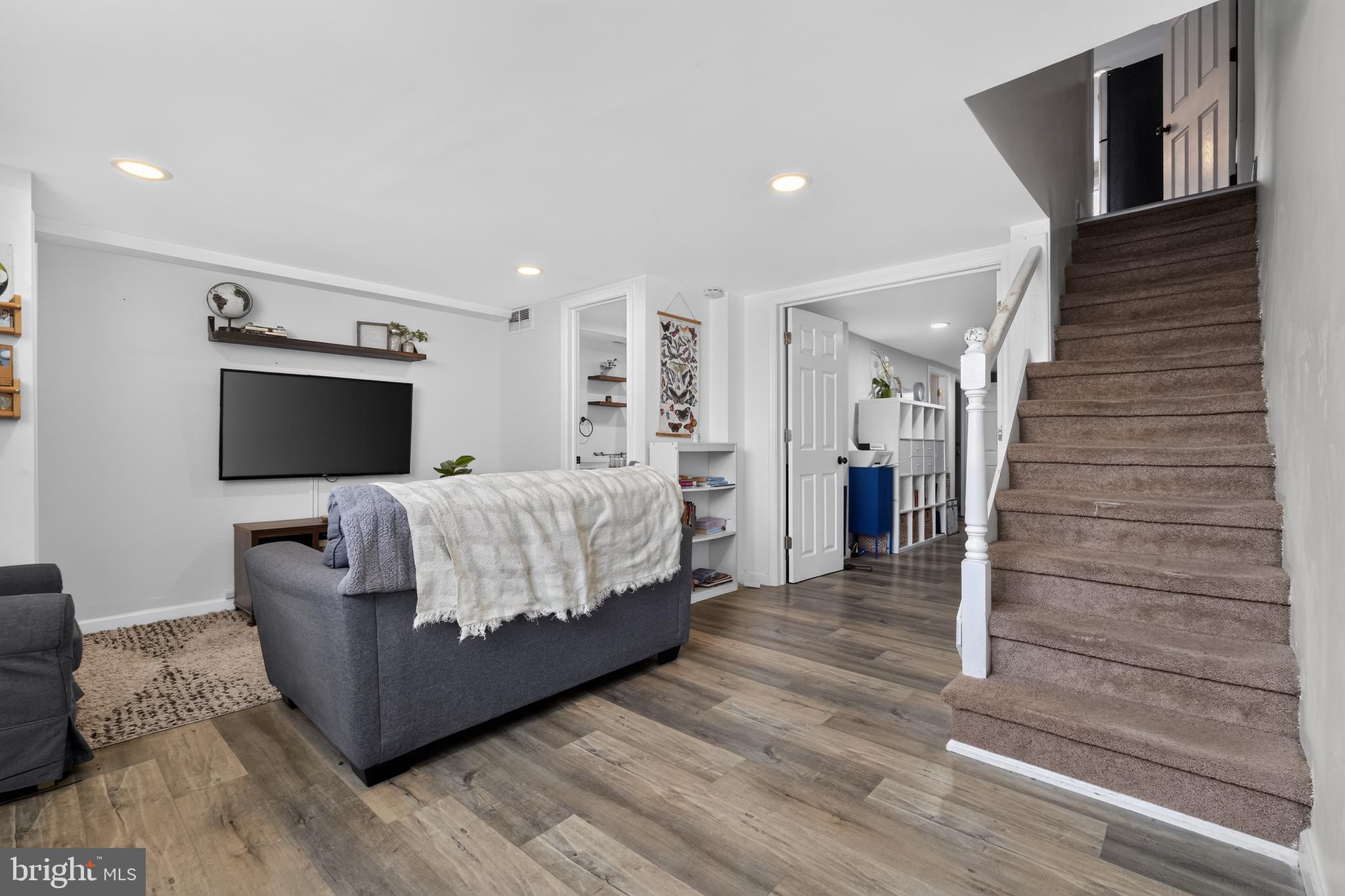 HOLMESBURG - Residential