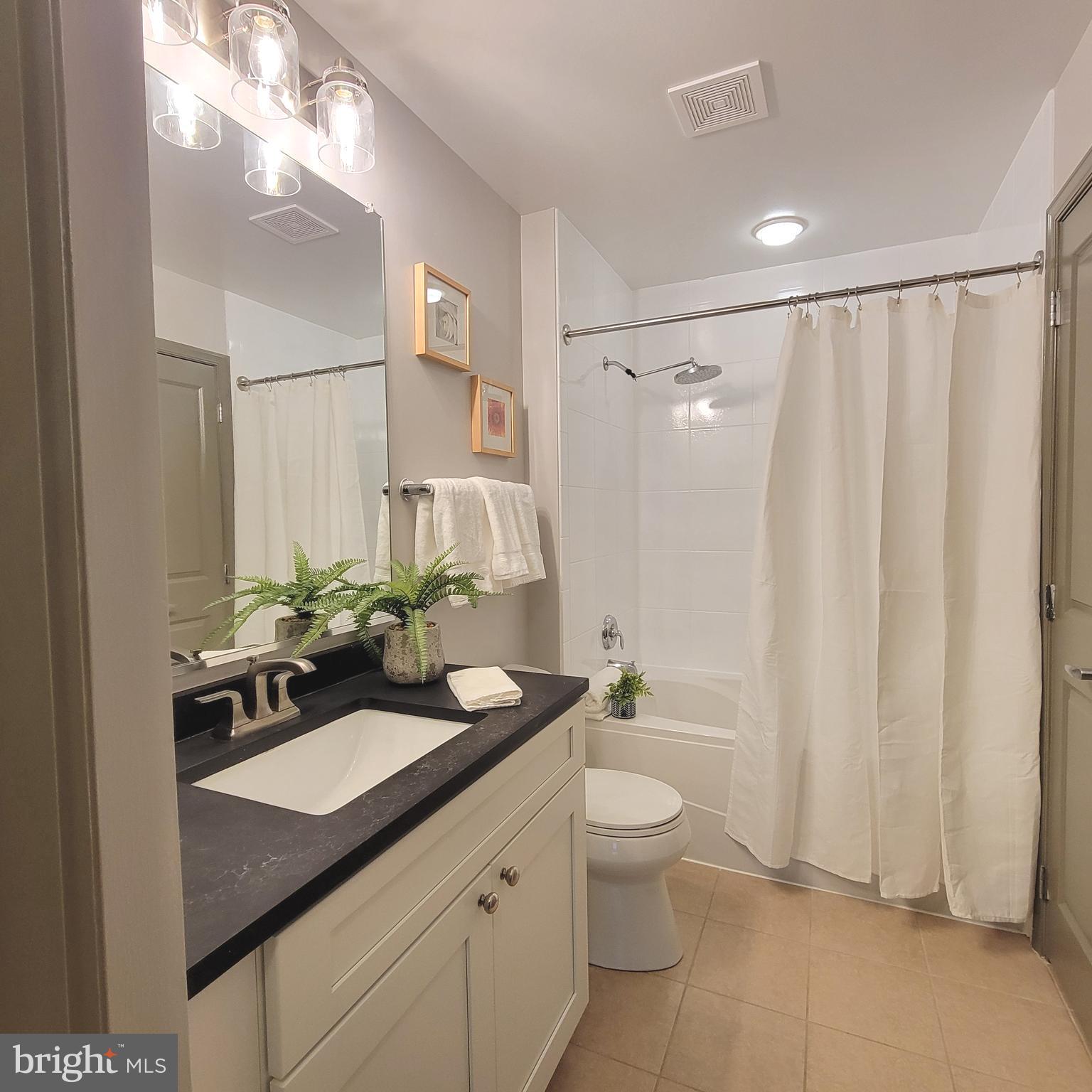 NATIONAL HARBOR - Residential