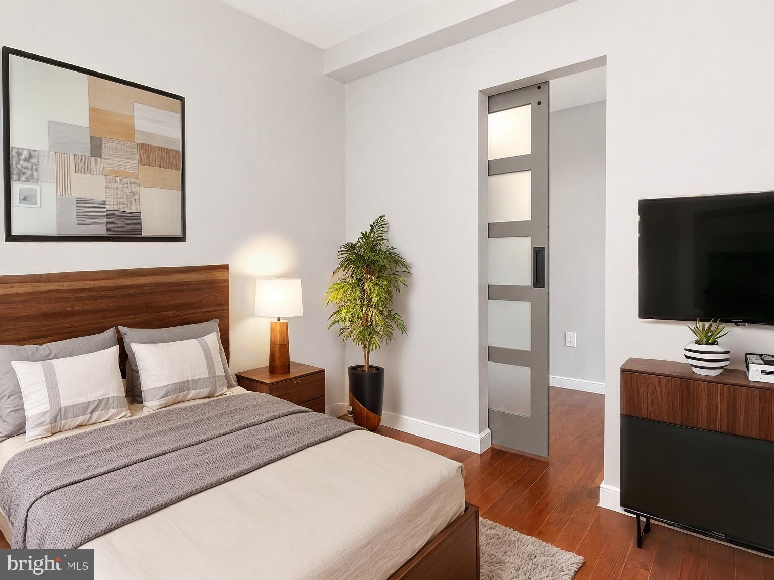 NATIONAL HARBOR - Residential