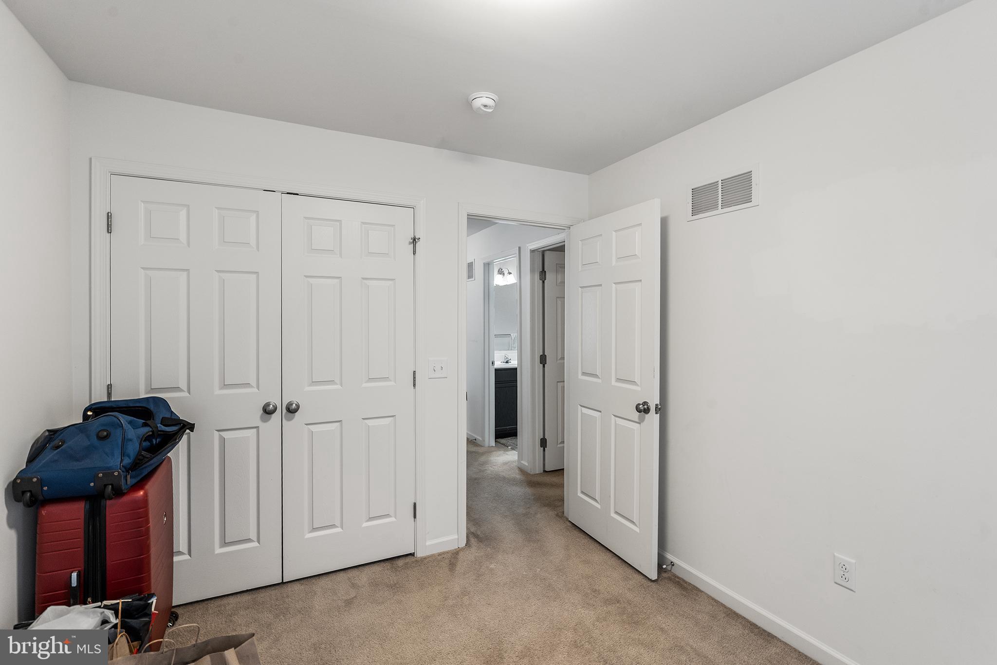 TIDBURY CROSSING - Residential