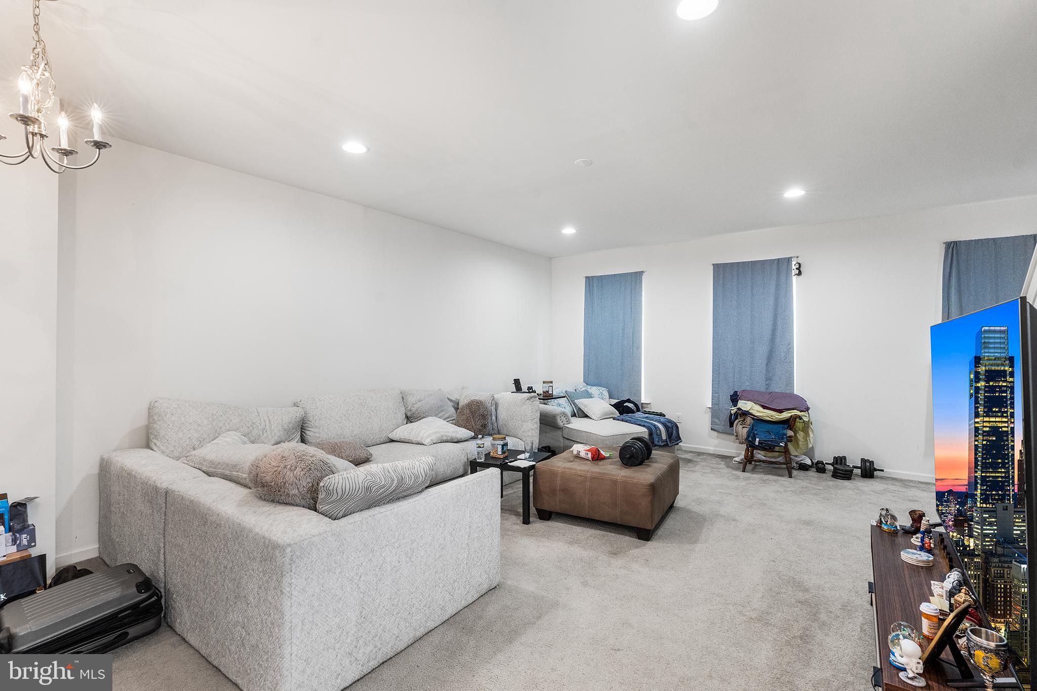 TIDBURY CROSSING - Residential