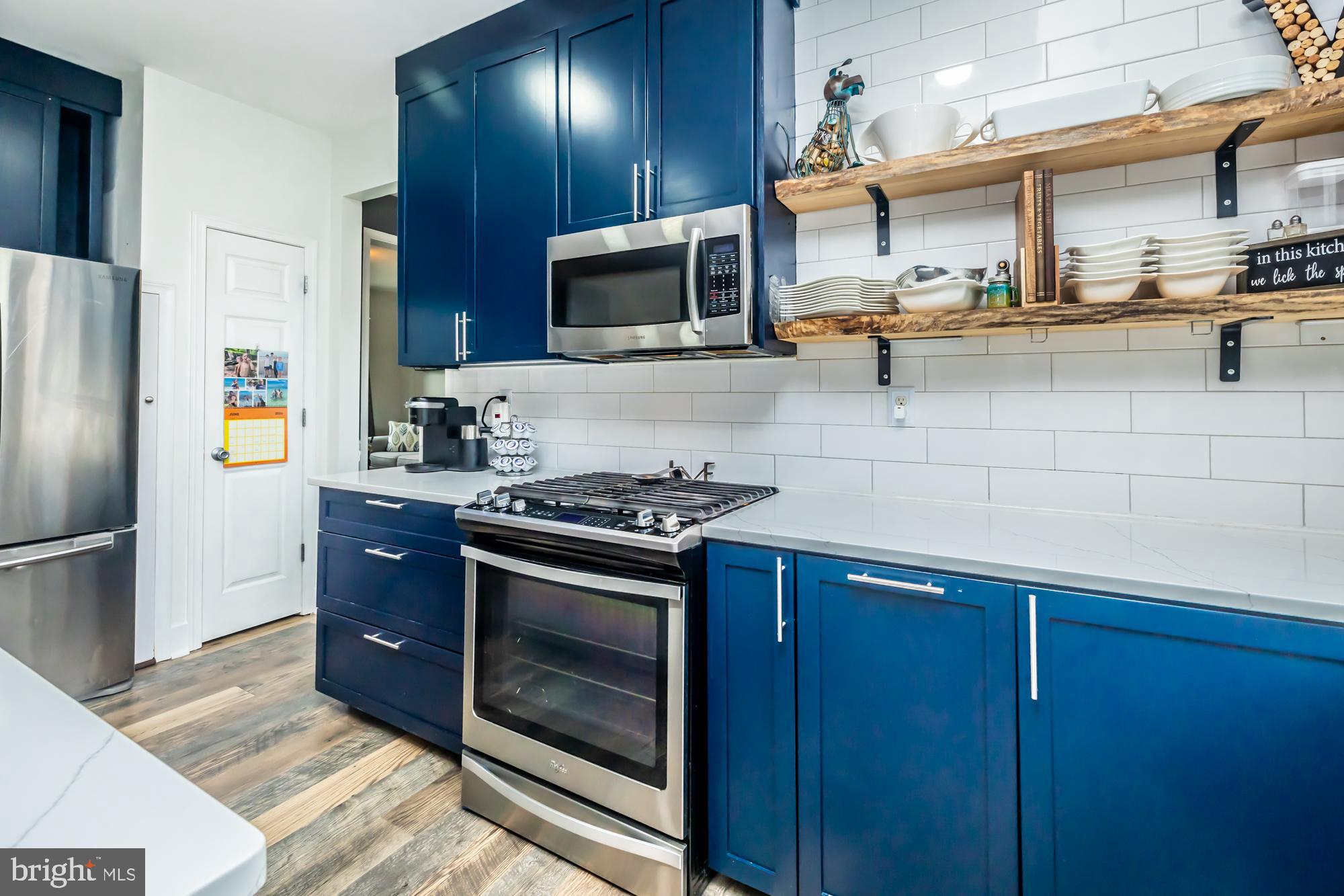 COWAN ESTATES - Residential