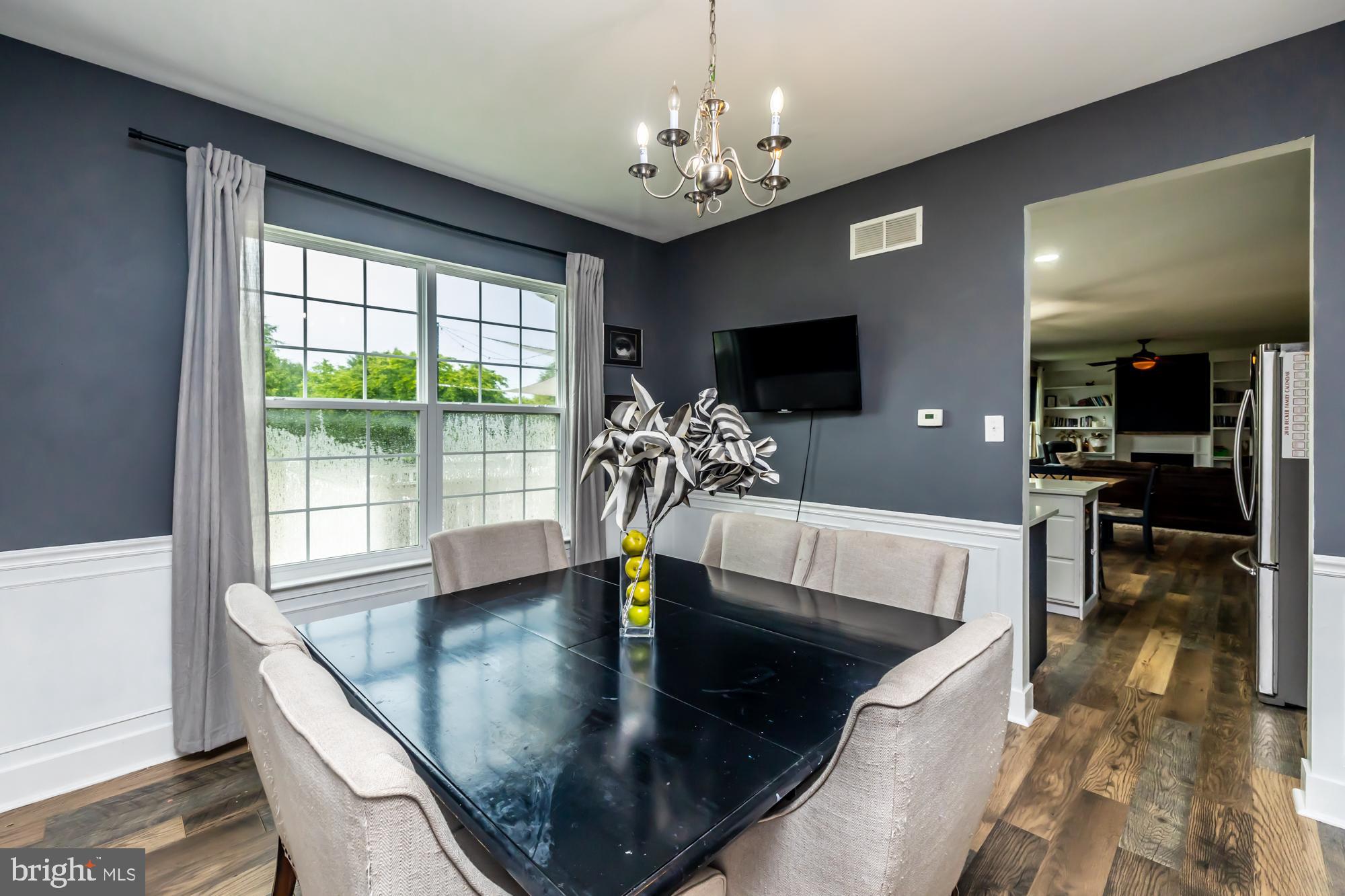 COWAN ESTATES - Residential