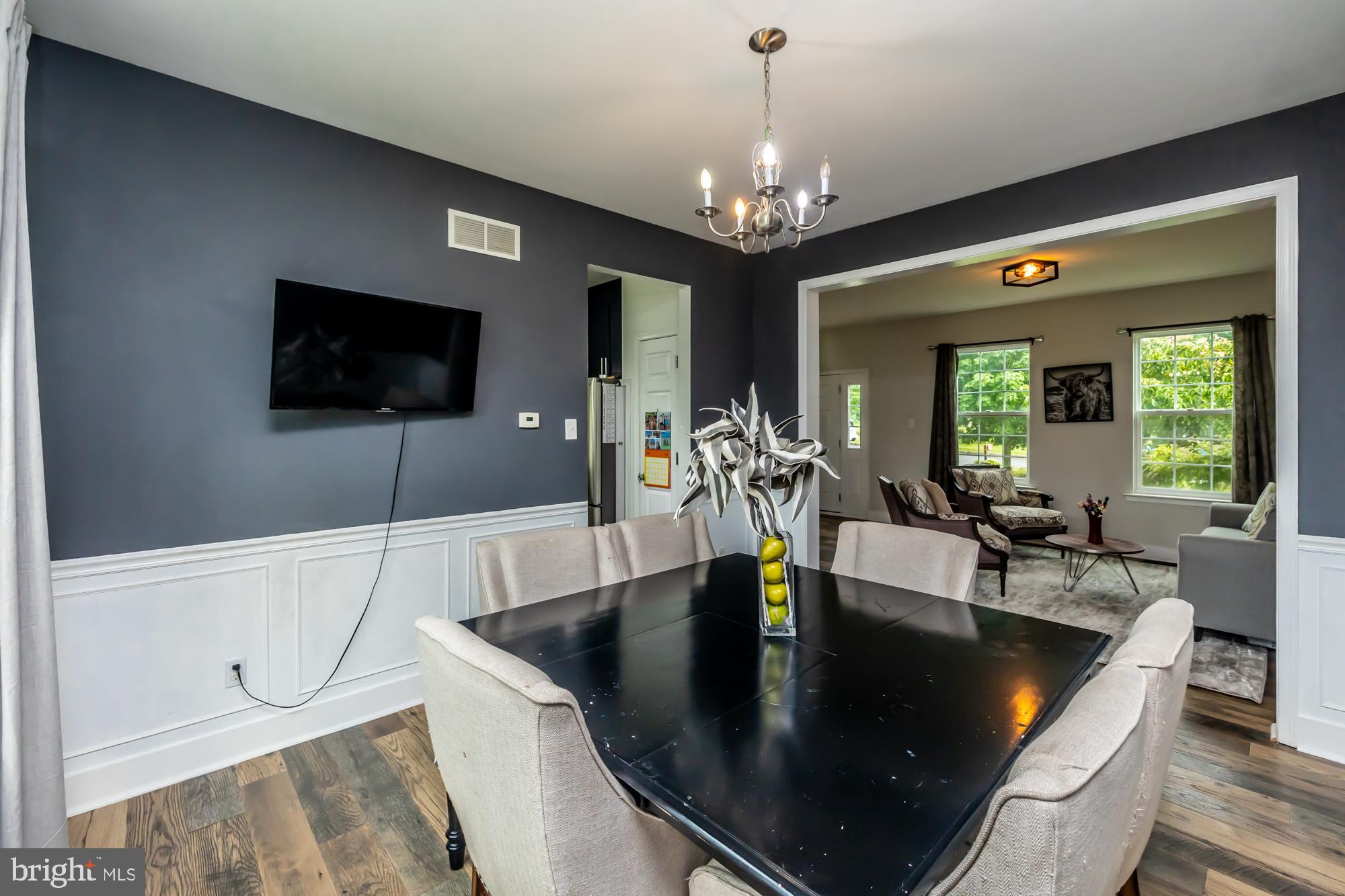 COWAN ESTATES - Residential