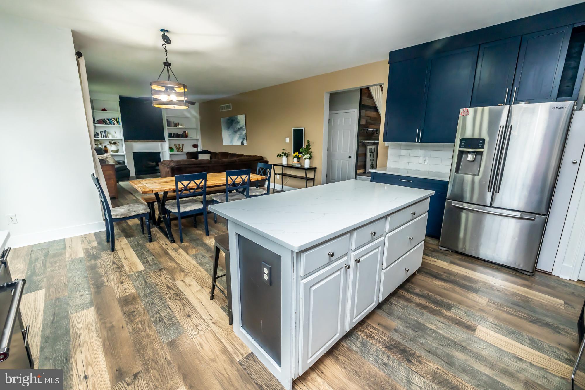 COWAN ESTATES - Residential
