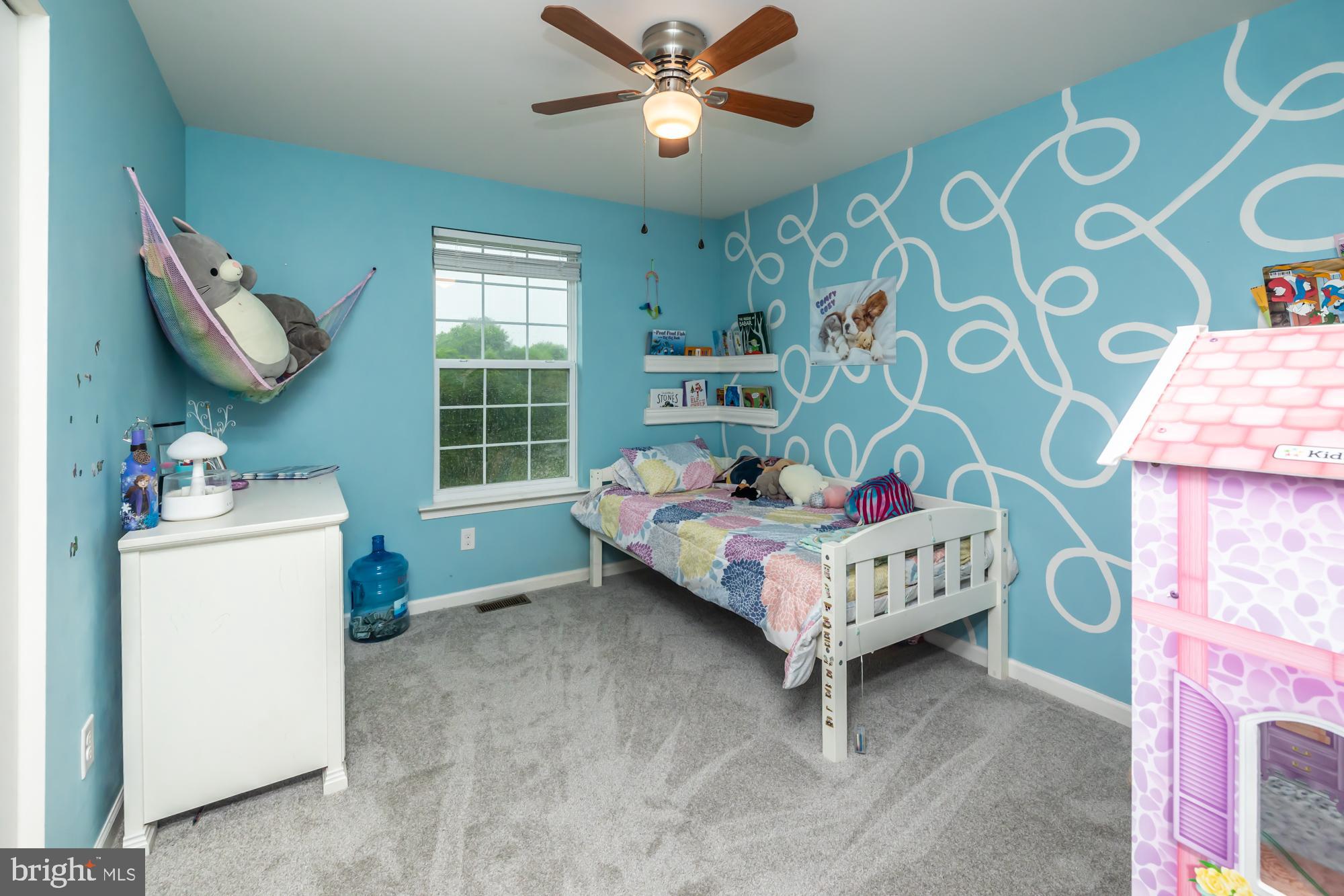 COWAN ESTATES - Residential