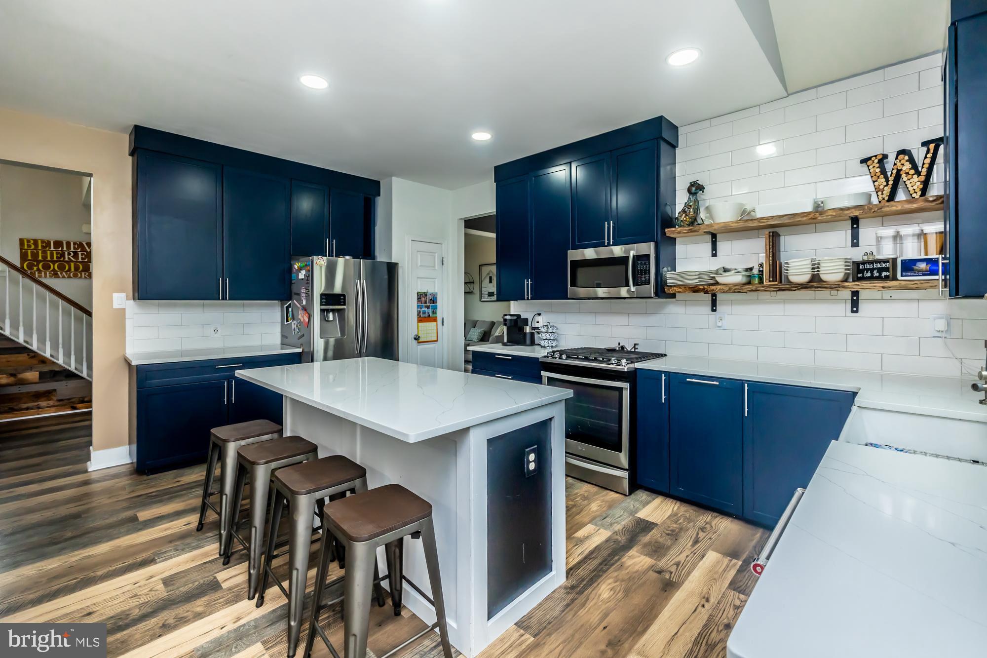 COWAN ESTATES - Residential