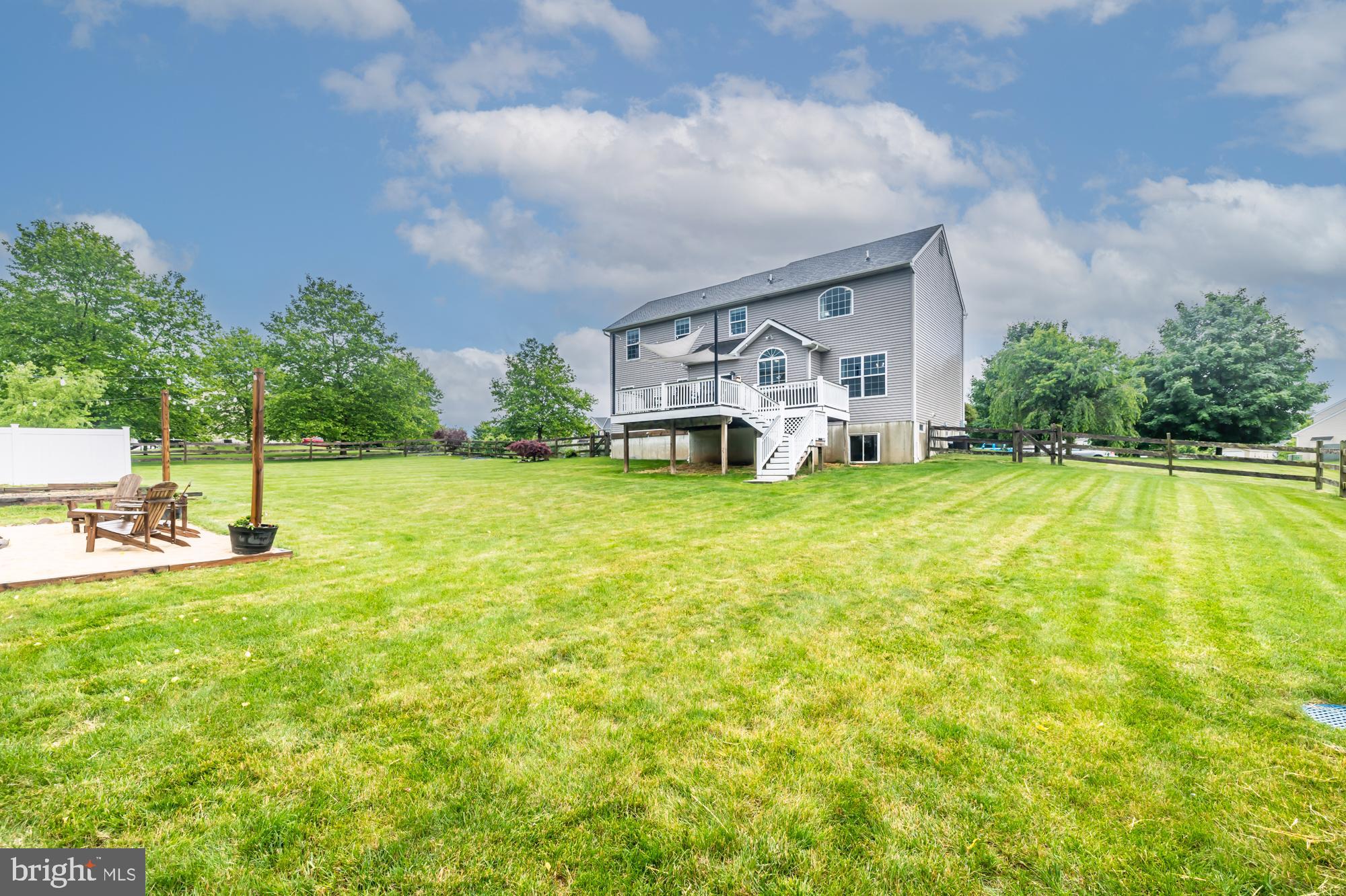 COWAN ESTATES - Residential