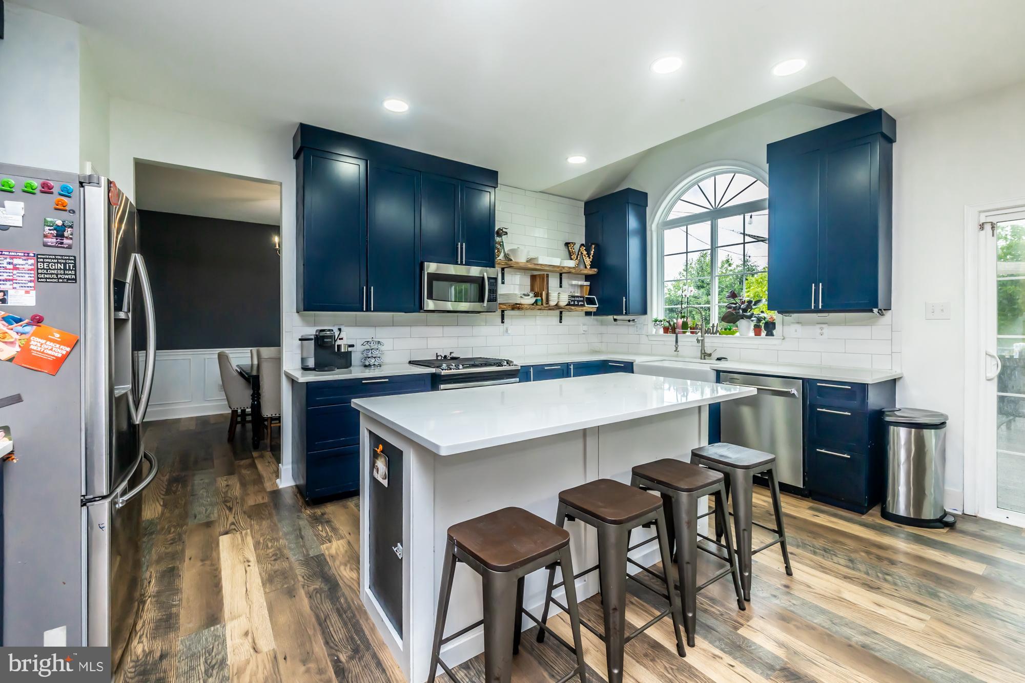 COWAN ESTATES - Residential