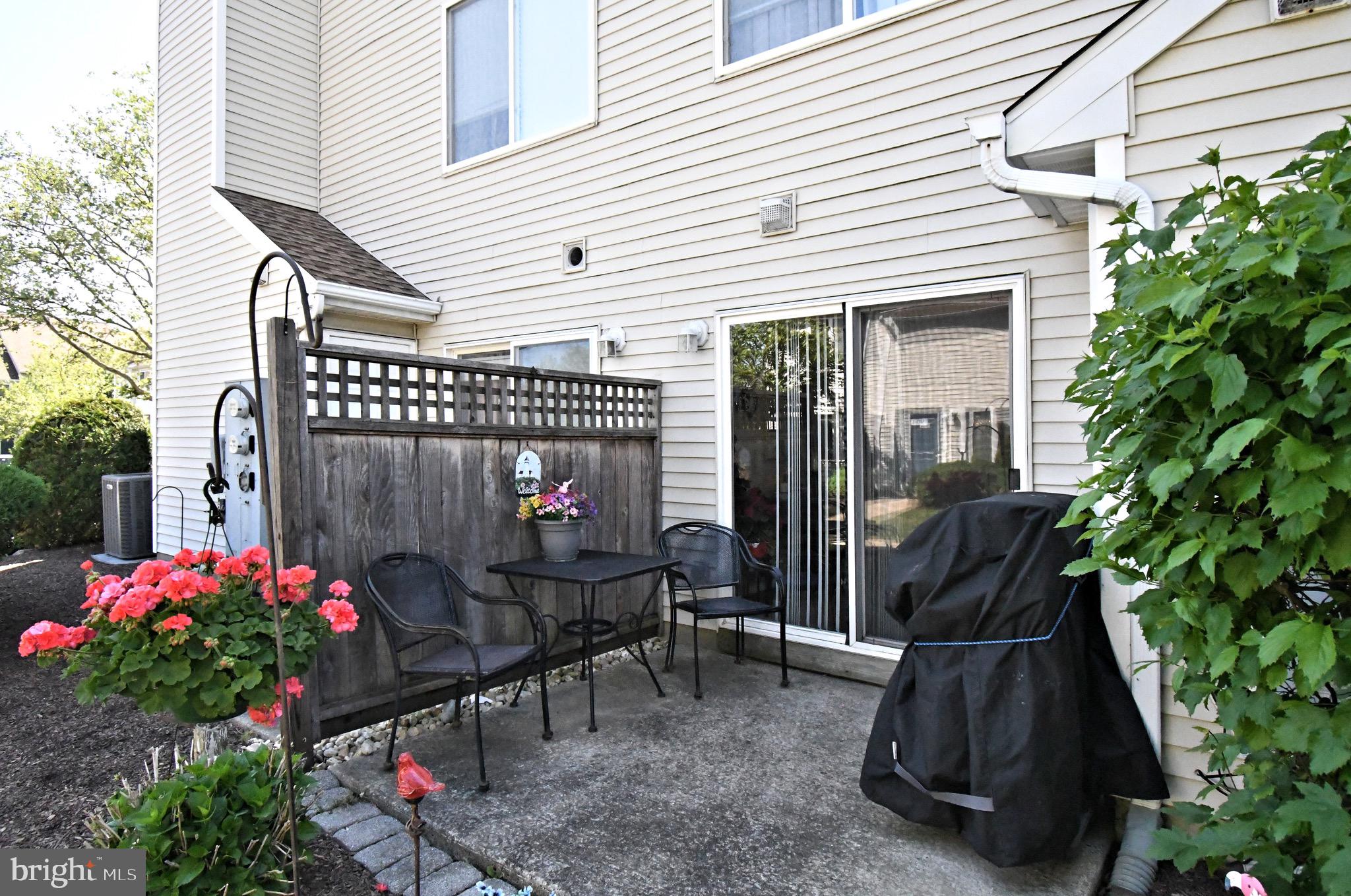MONTGOMERY PLACE - Residential