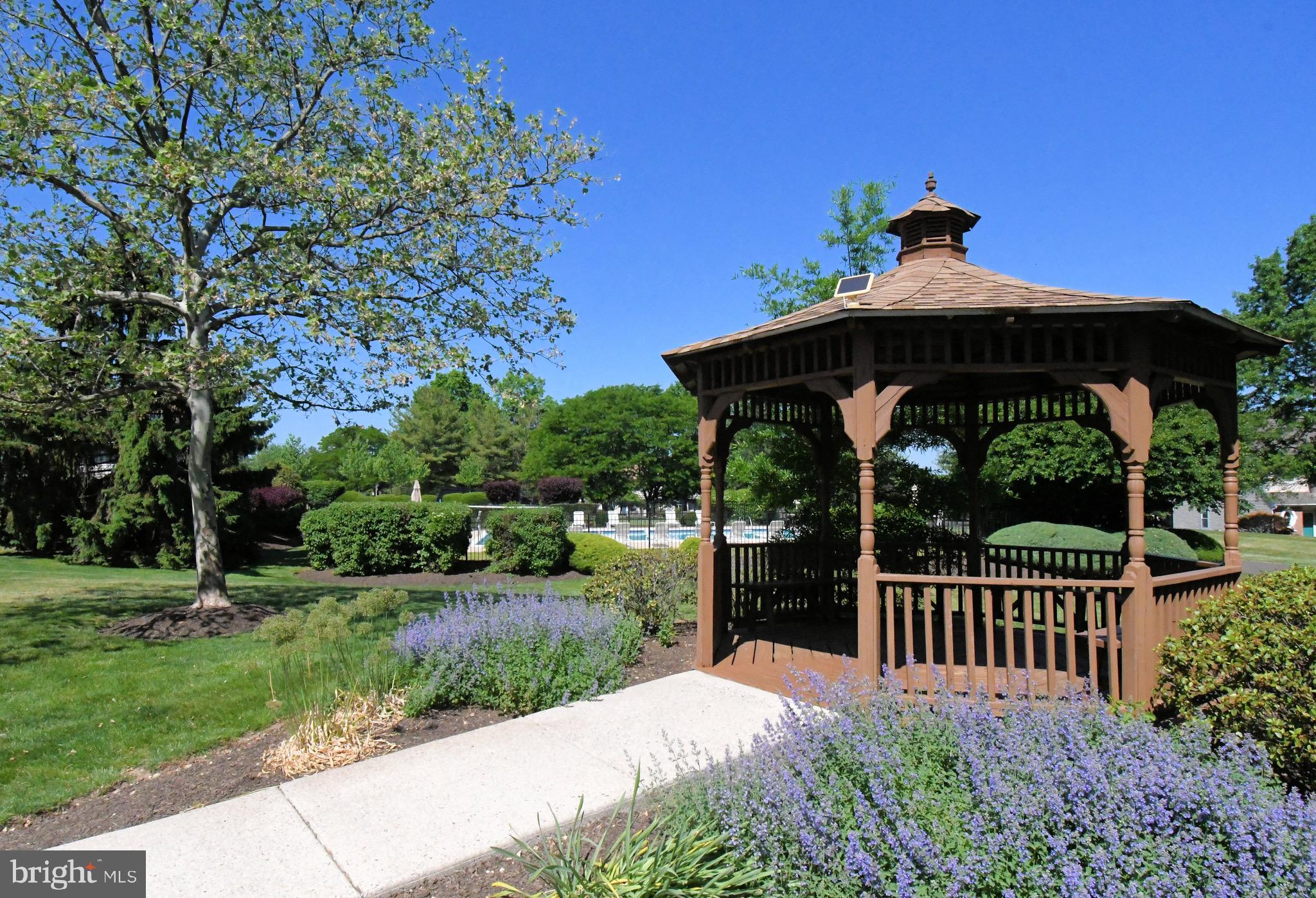 MONTGOMERY PLACE - Residential