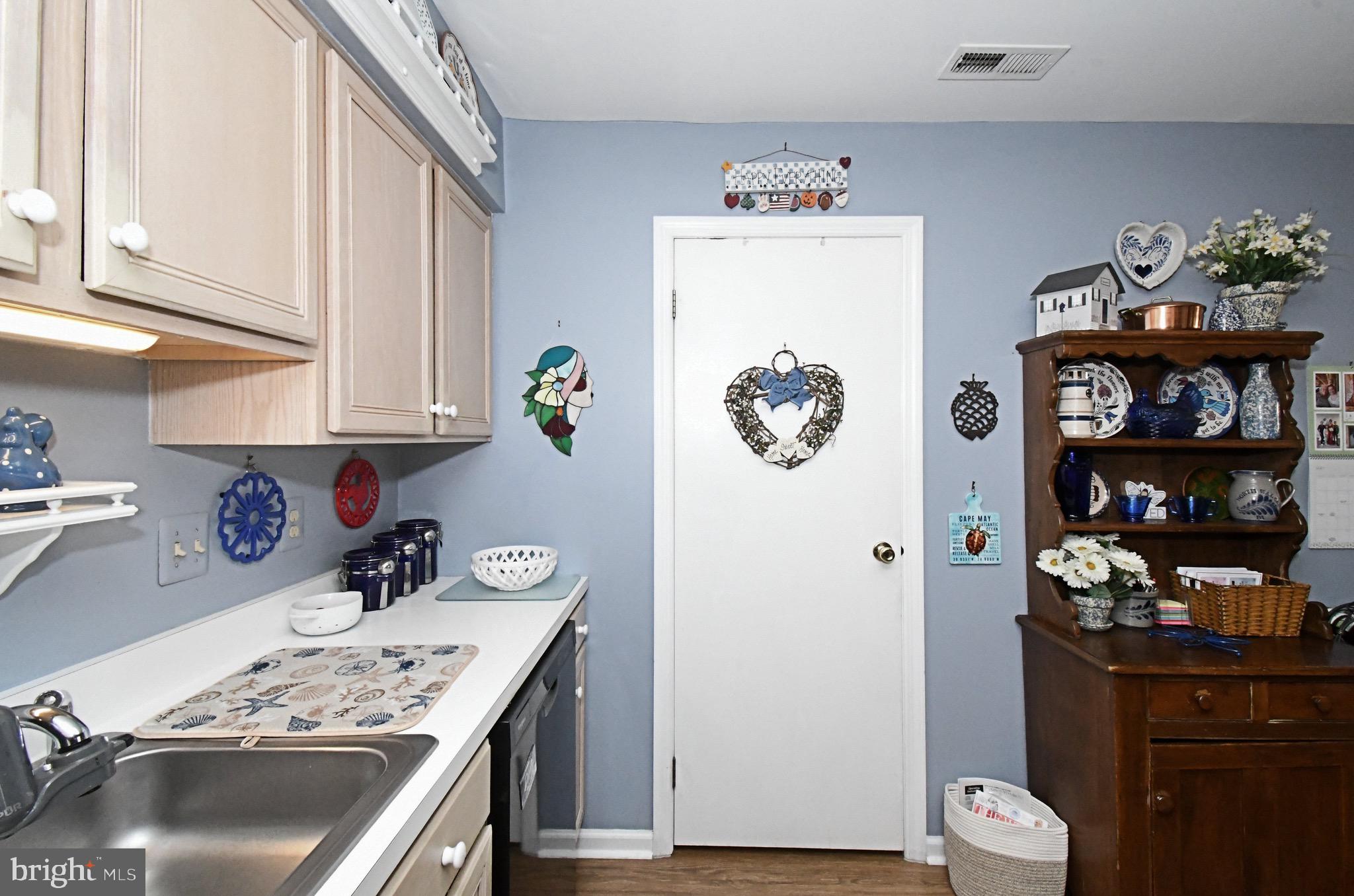 MONTGOMERY PLACE - Residential