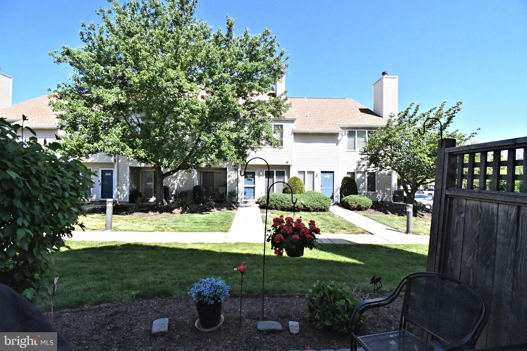 MONTGOMERY PLACE - Residential
