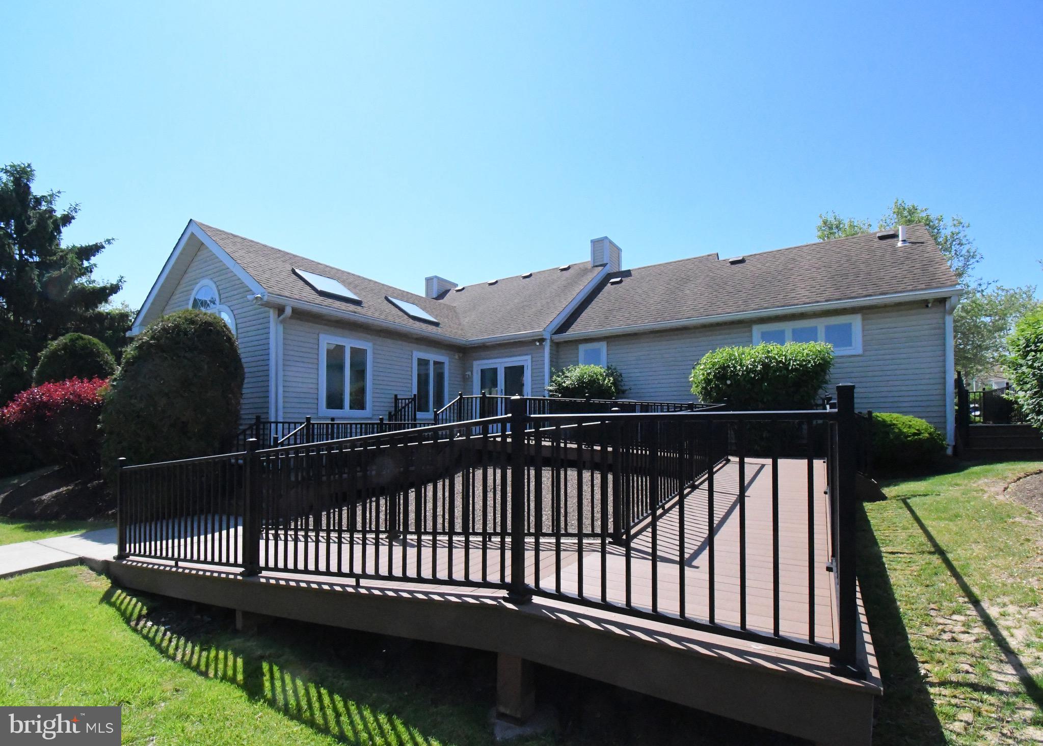 MONTGOMERY PLACE - Residential