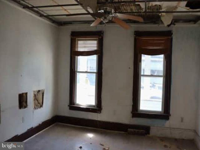EAST END - Residential
