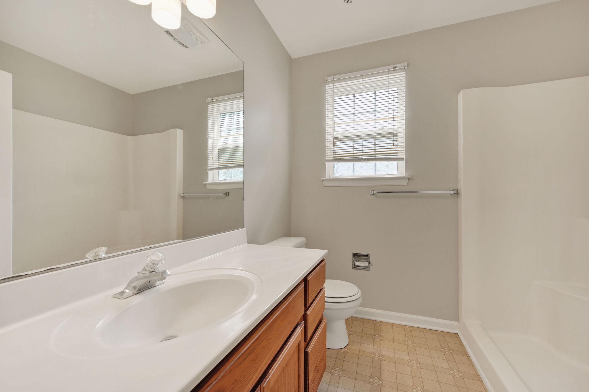 CHIMNEY HILL - Residential