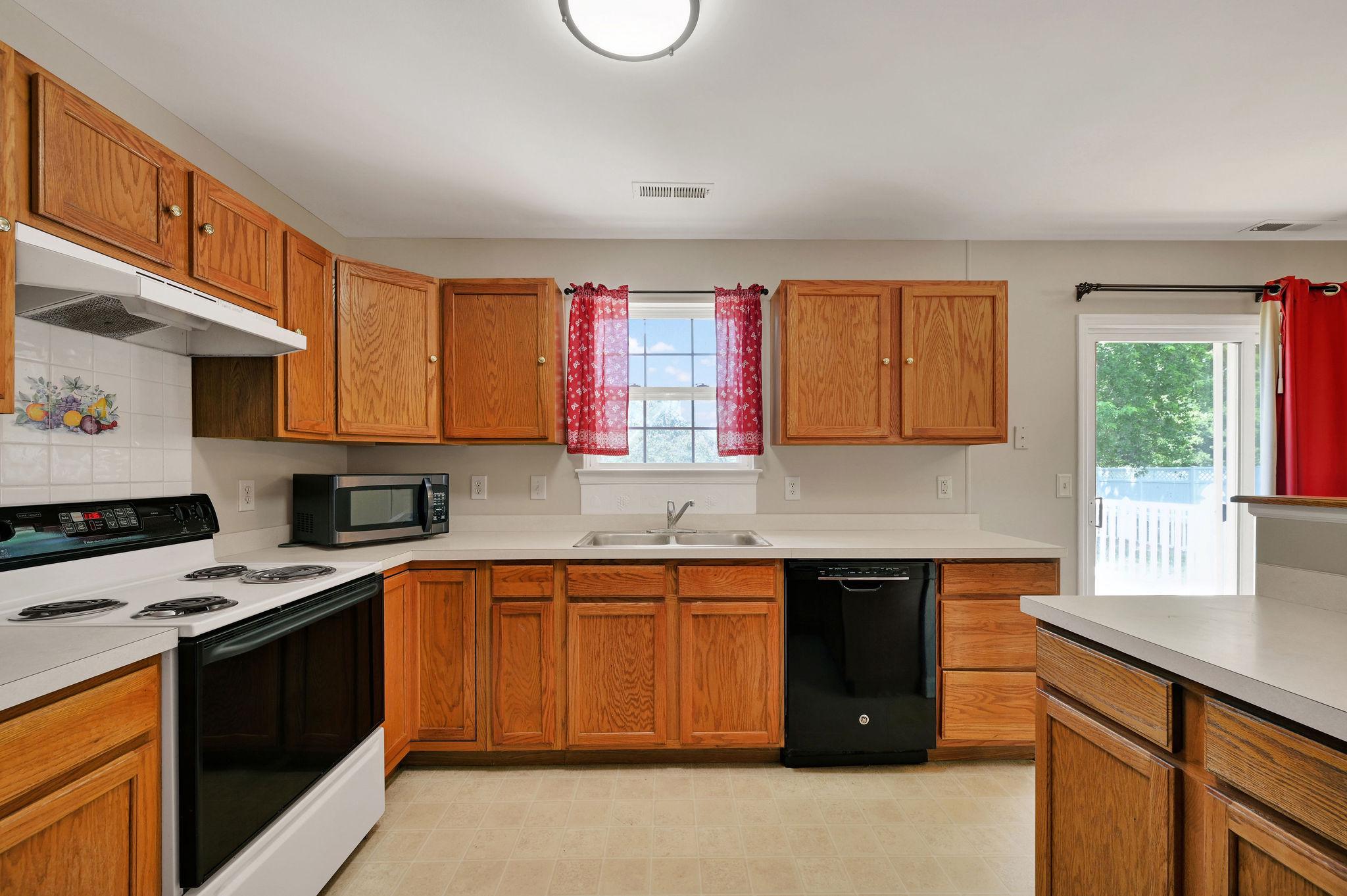 CHIMNEY HILL - Residential