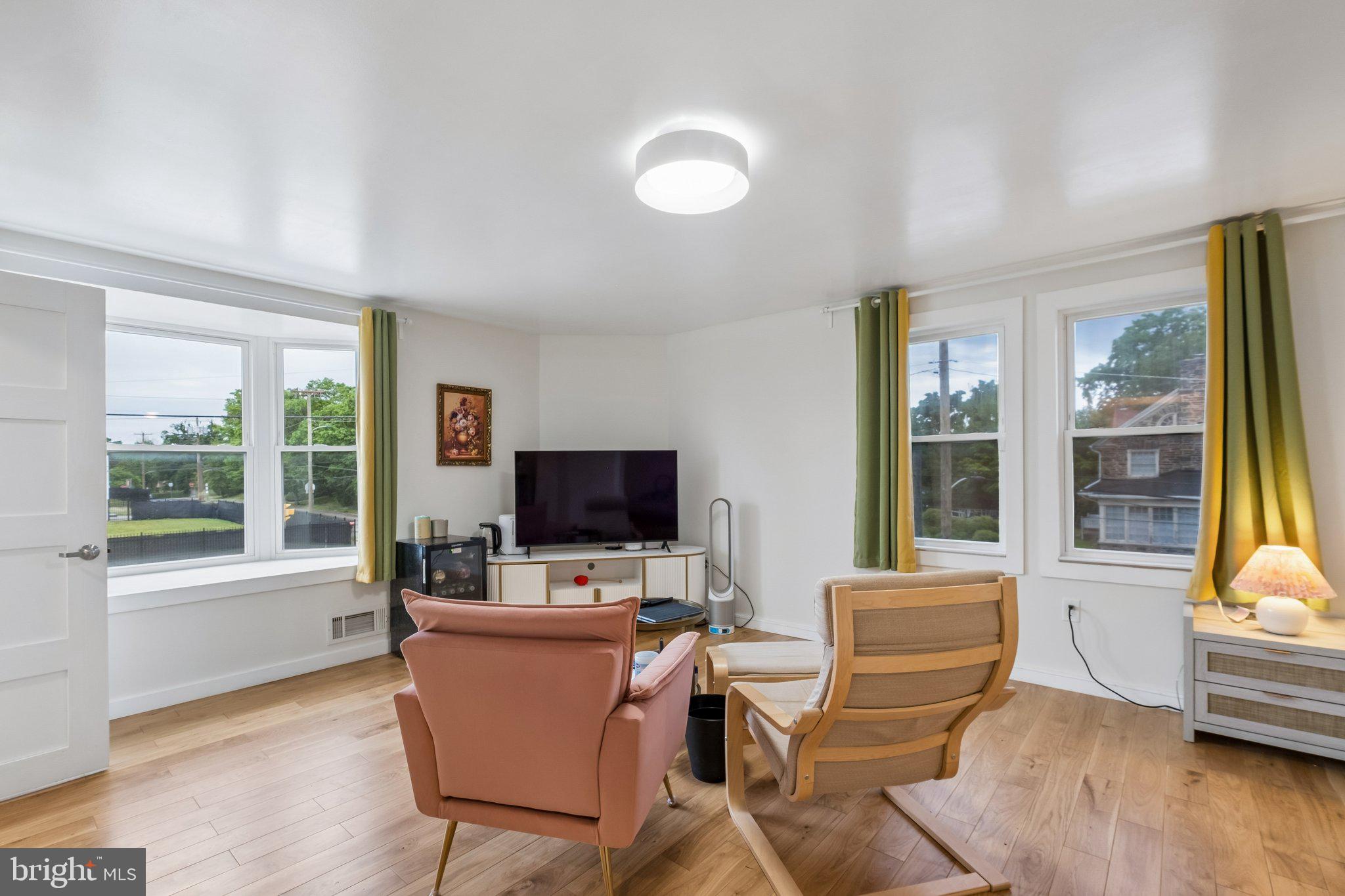 OVERBROOK - Residential